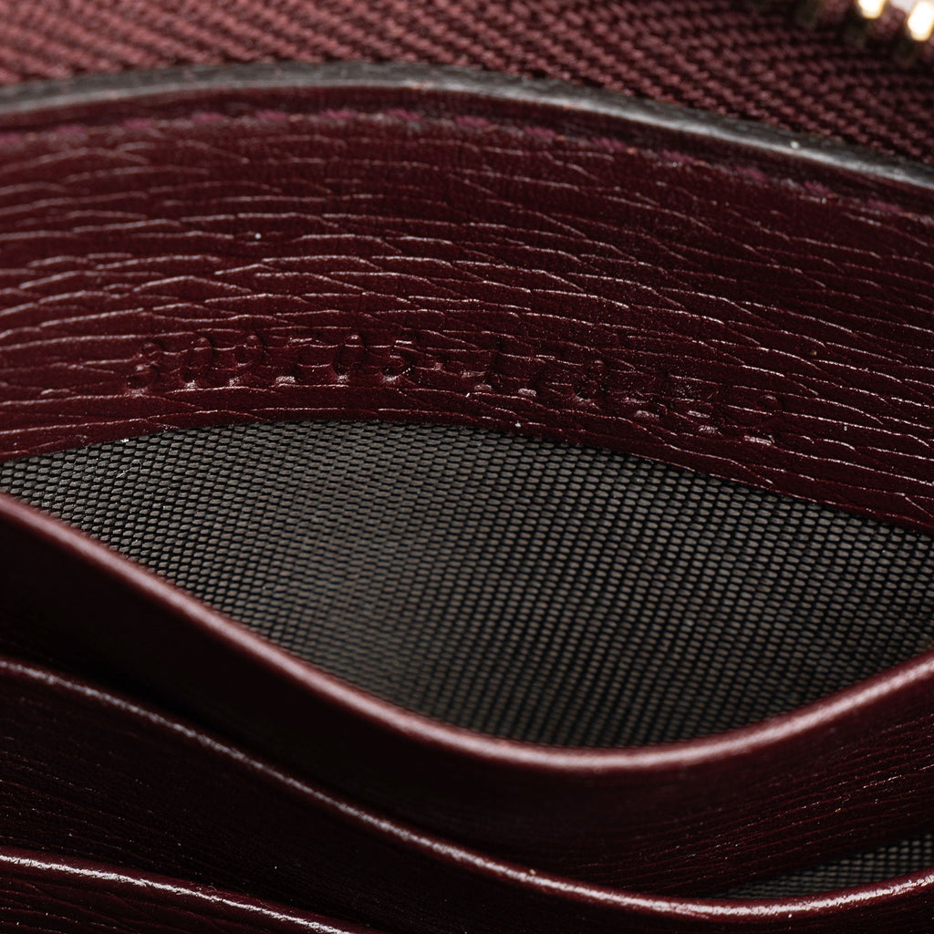 Gucci Calfskin Heartbeat Zip Around Wallet