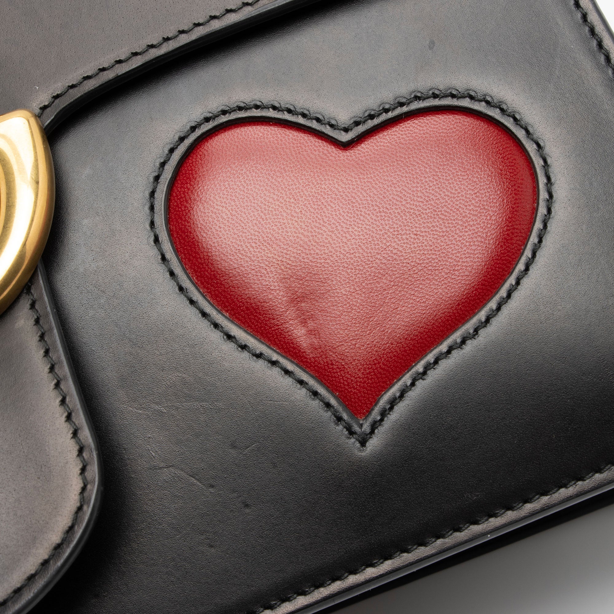 Gucci Calfskin Malaga Kid Heart GG Marmont Small Flap Bag (SHF-oXH119)