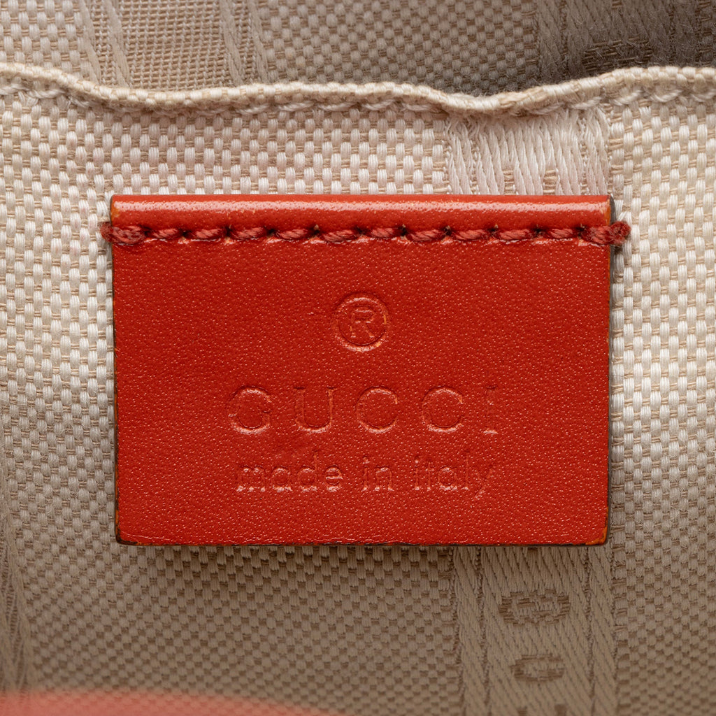 Gucci Diamante Leather Bright Bucket Bag (SHF-wHyMri)