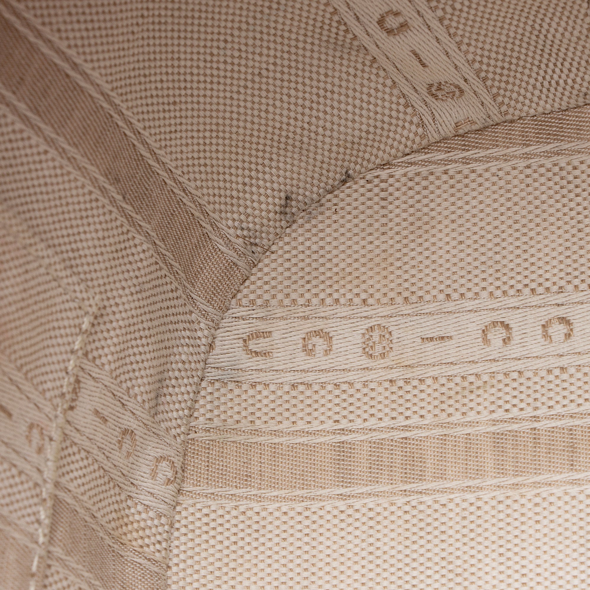 Gucci Diamante Leather Bright Bucket Bag