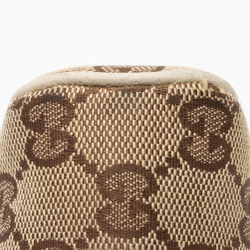 Gucci GG Canvas Abbey D Ring Pochette (SHF-1r8ajC)