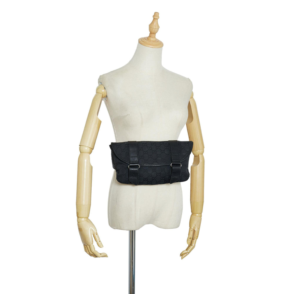 Gucci GG Canvas Belt Bag (SHG-Umgtg5)