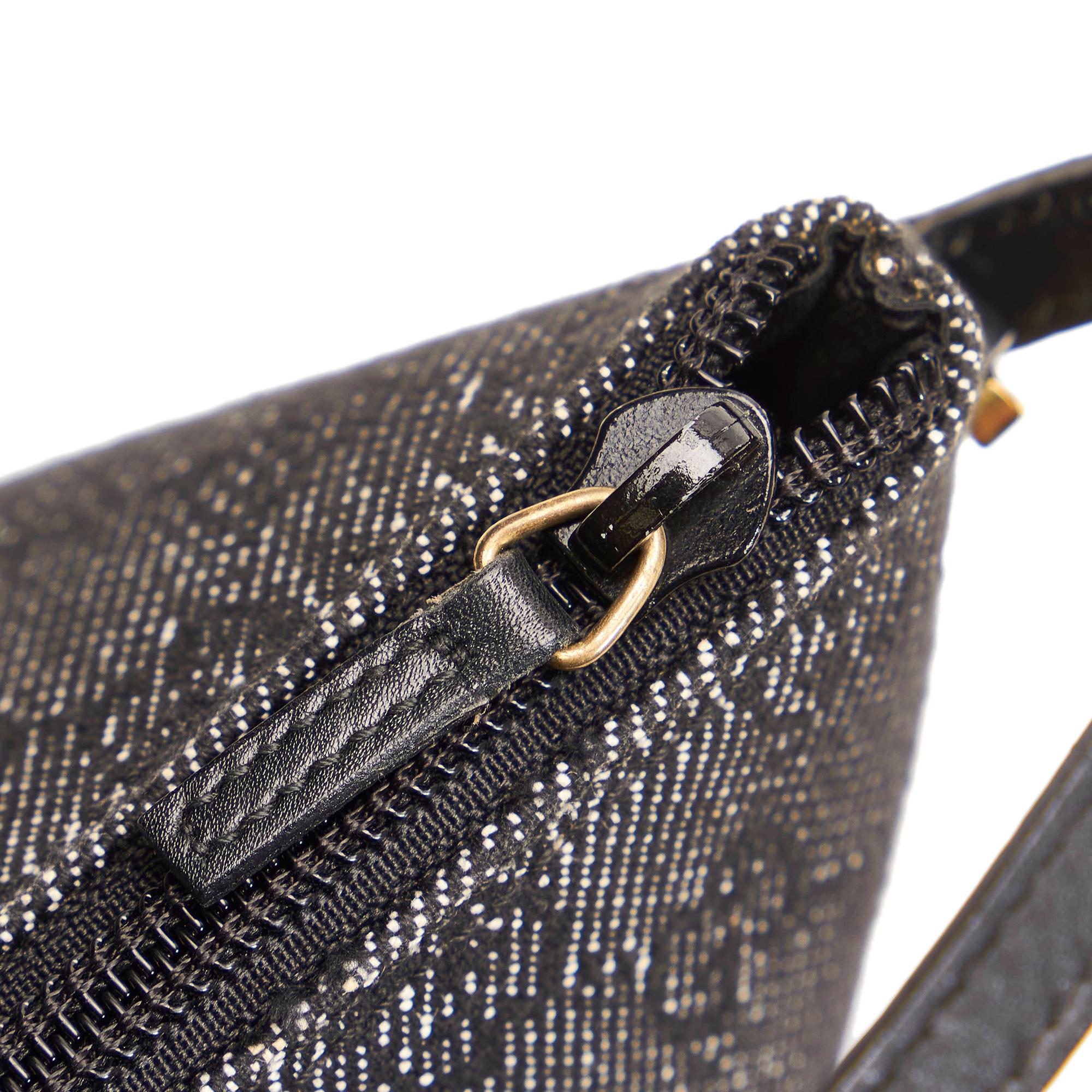Gucci GG Canvas Boat Baguette (SHG-32025)