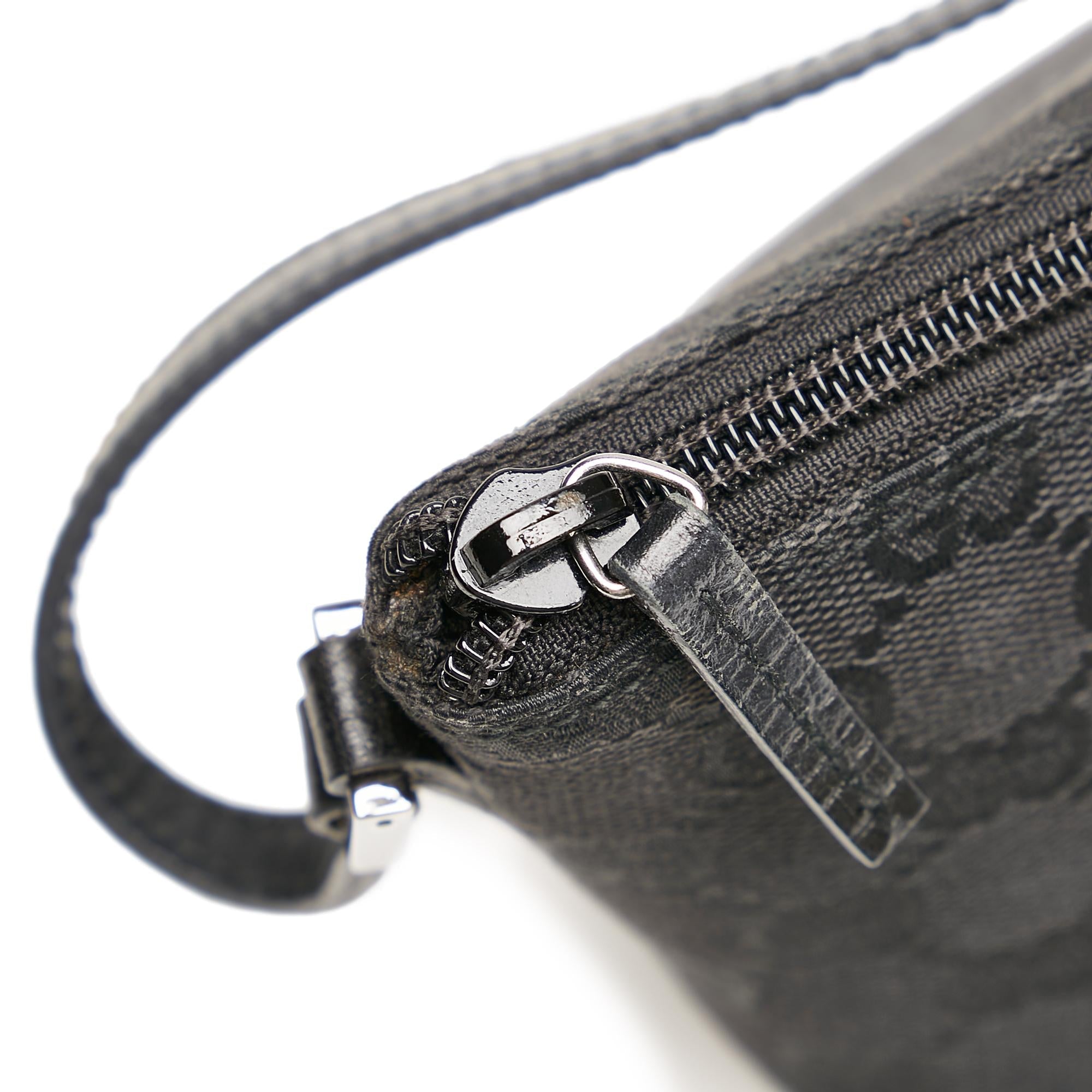 Gucci GG Canvas Boat Baguette (SHG-32281)