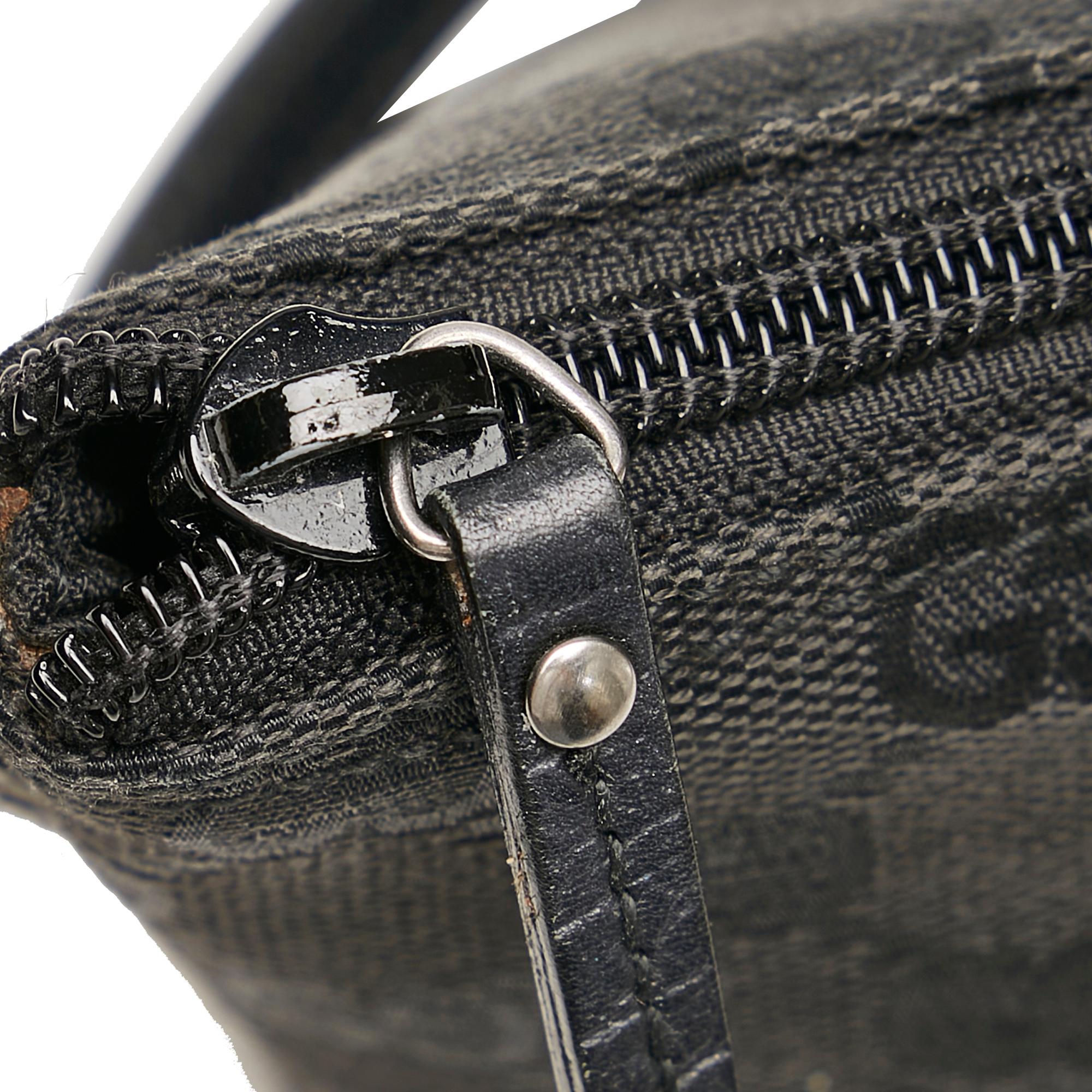 Gucci GG Canvas Boat Baguette (SHG-32308)