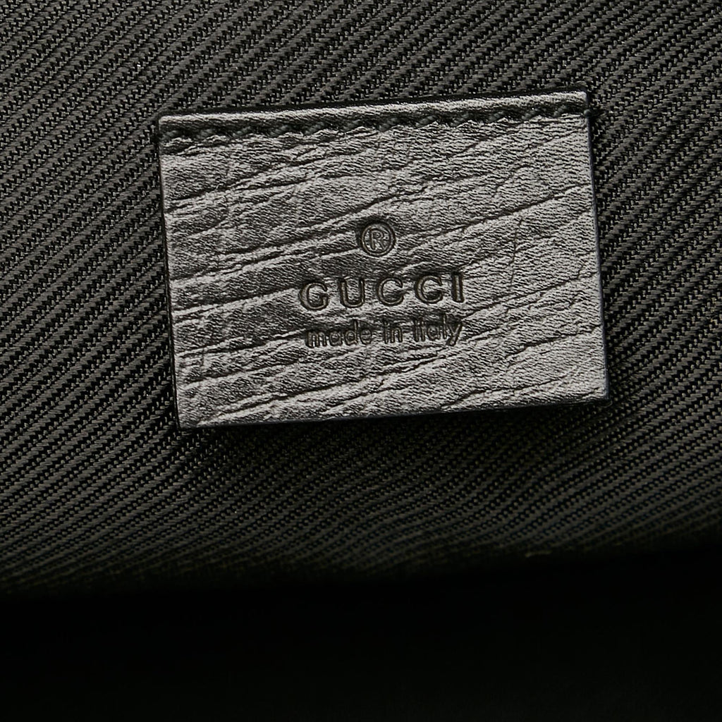 Gucci GG Canvas Boat Baguette (SHG-36577)