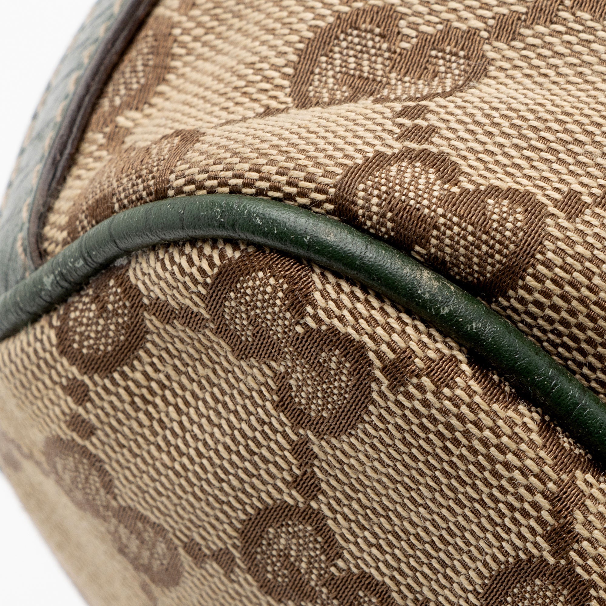 Gucci GG Canvas Classic Pochette (SHF-QPrDNd)