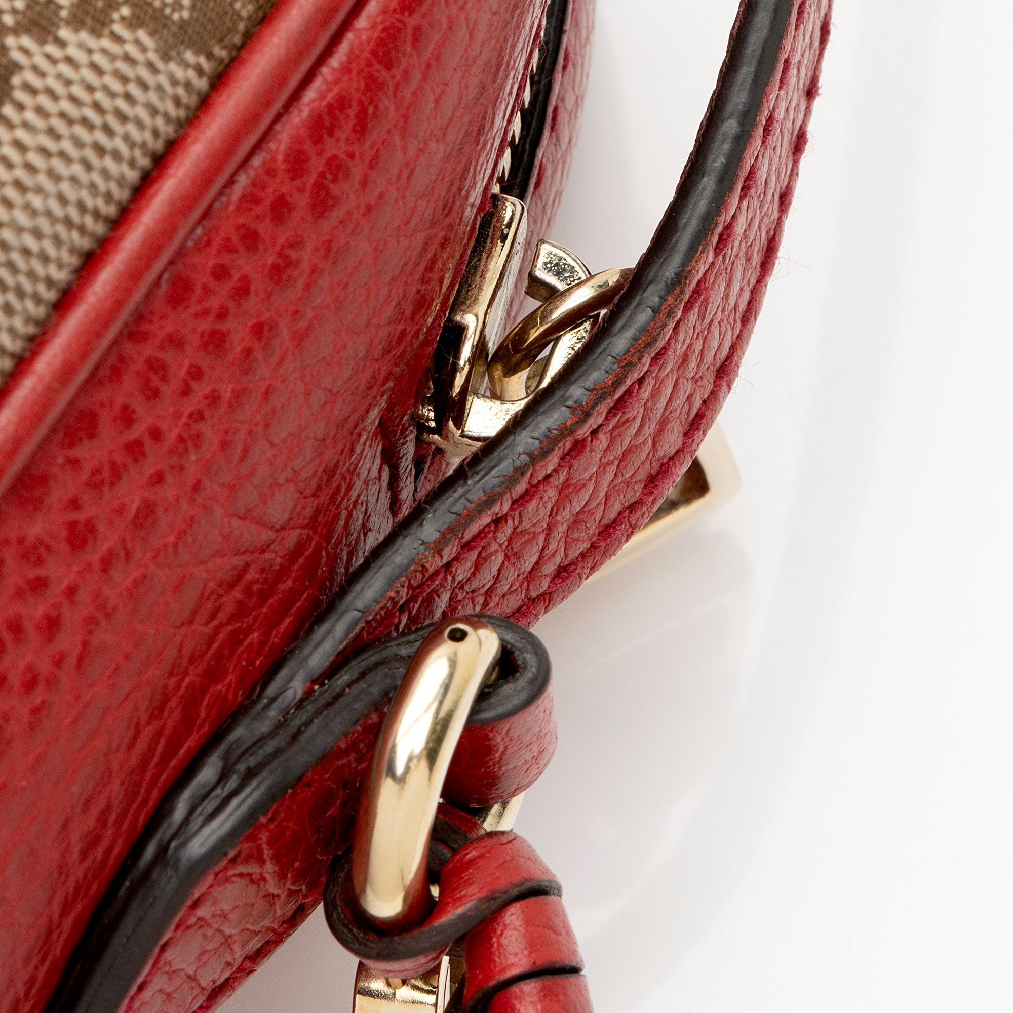 Gucci GG Canvas Bree Mini Messenger Bag (SHF-VNxIcN)