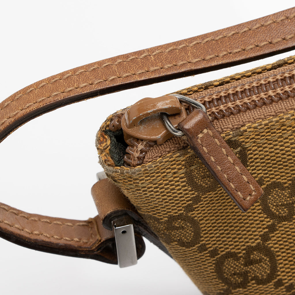 Gucci GG Canvas Classic Pochette (SHF-3v5l8V)