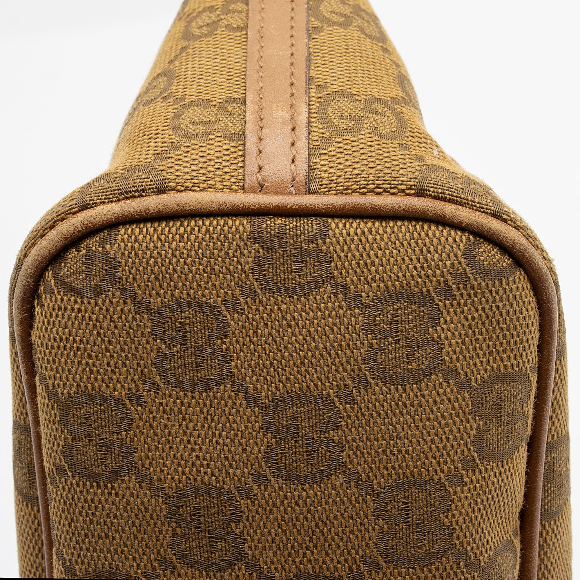 Gucci GG Canvas Classic Pochette (SHF-3v5l8V)