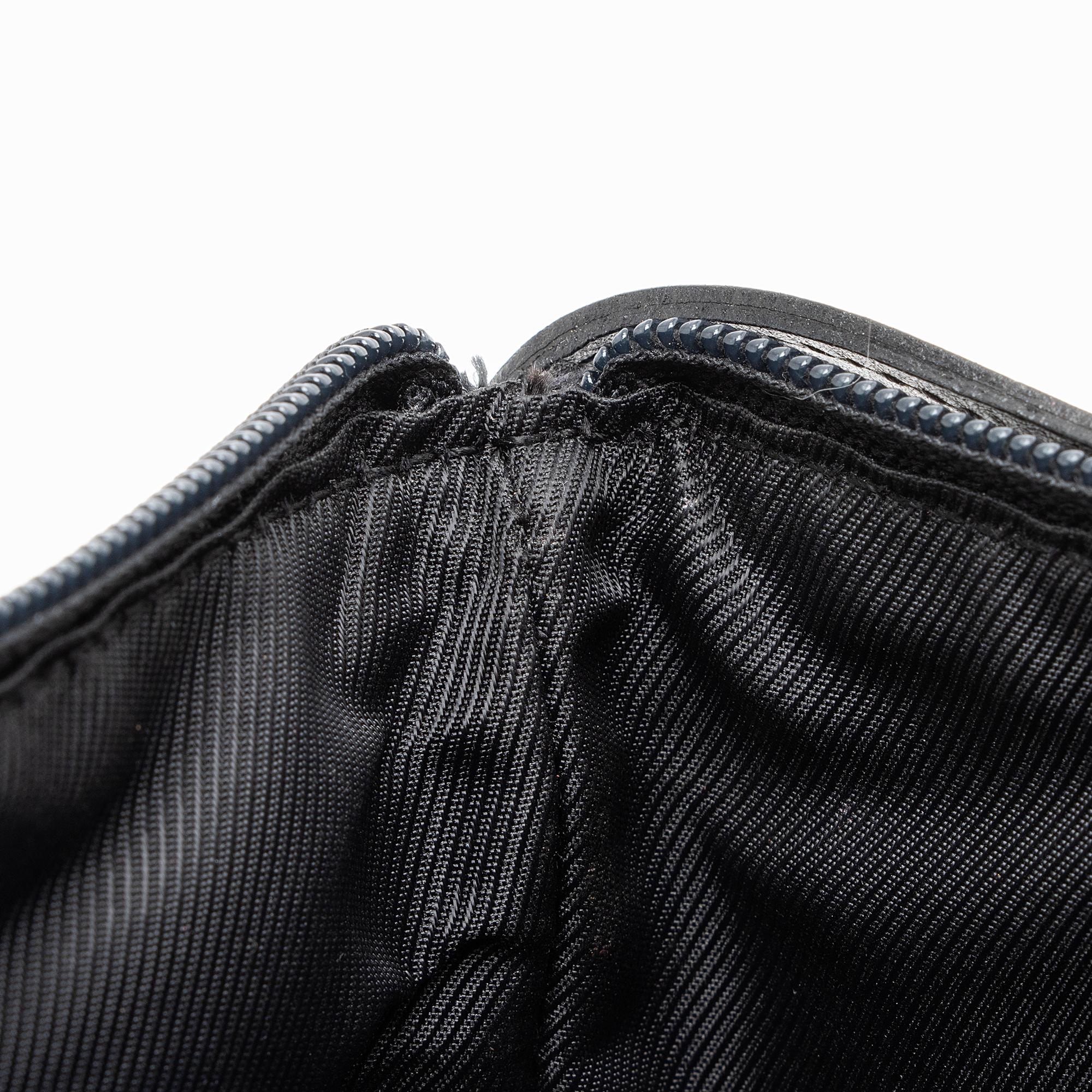 Gucci GG Canvas Classic Pochette (SHF-cCuOk2)