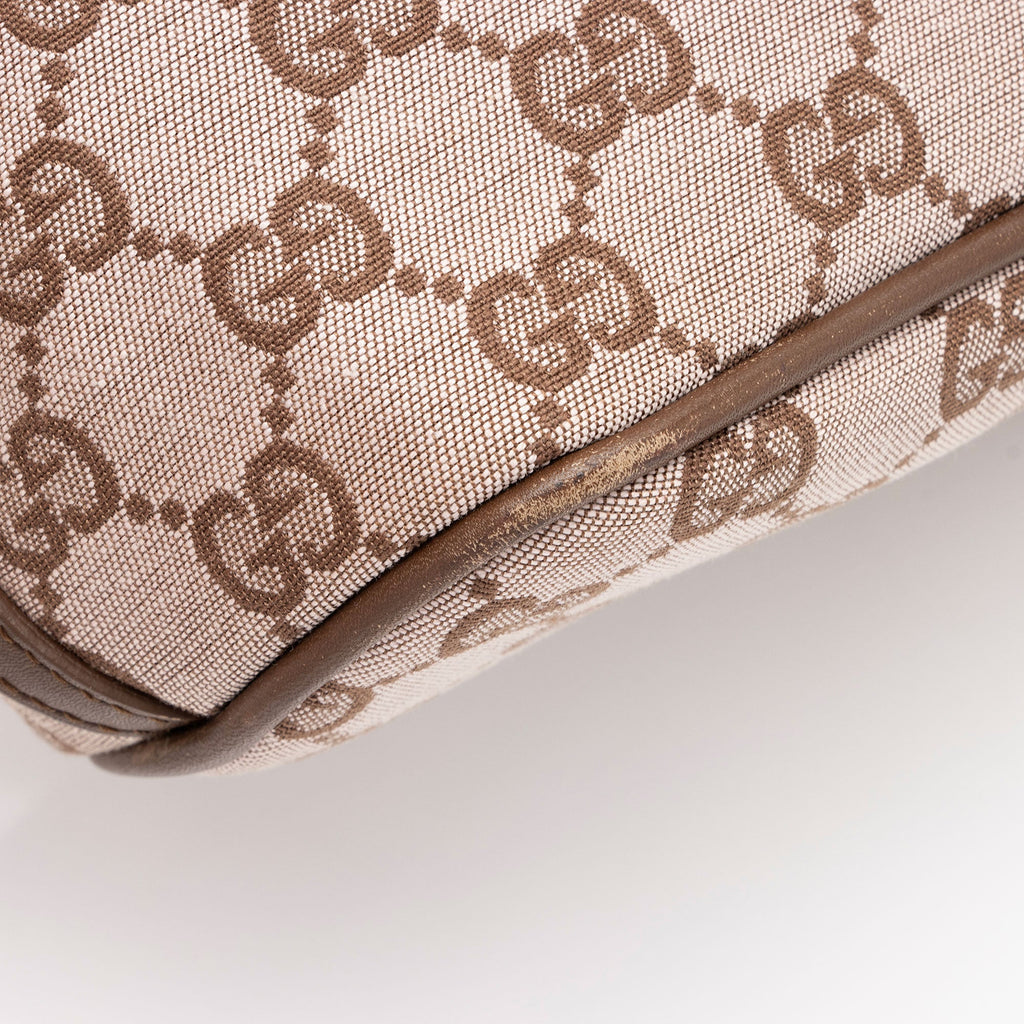 Gucci GG Canvas Classic Pochette (SHF-yWvmJf)