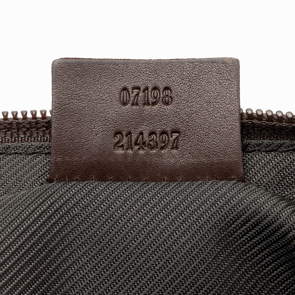 Gucci GG Canvas Classic Pochette (SHF-jRMlTd)