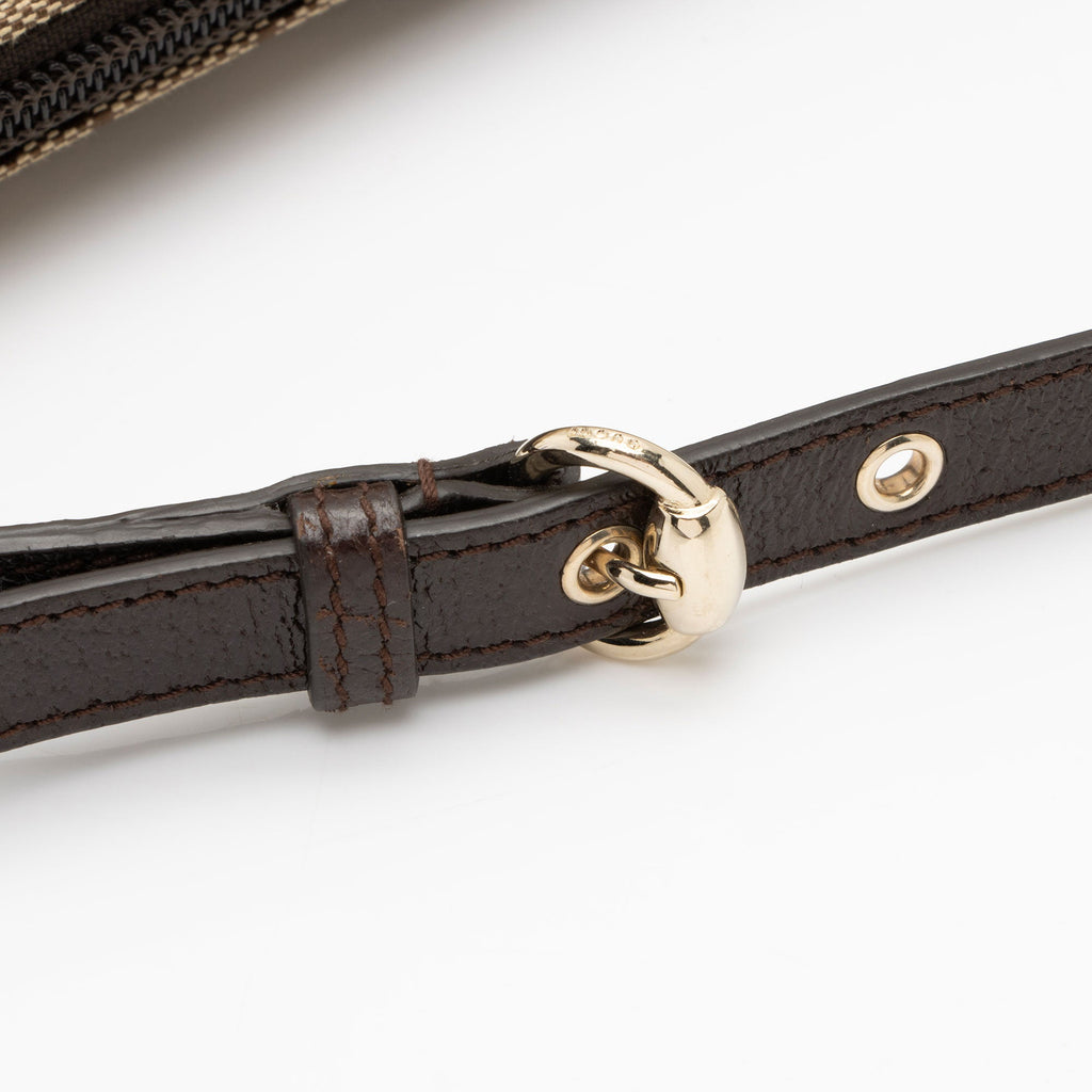 Gucci GG Canvas Classic Pochette (SHF-Z6w8ME)