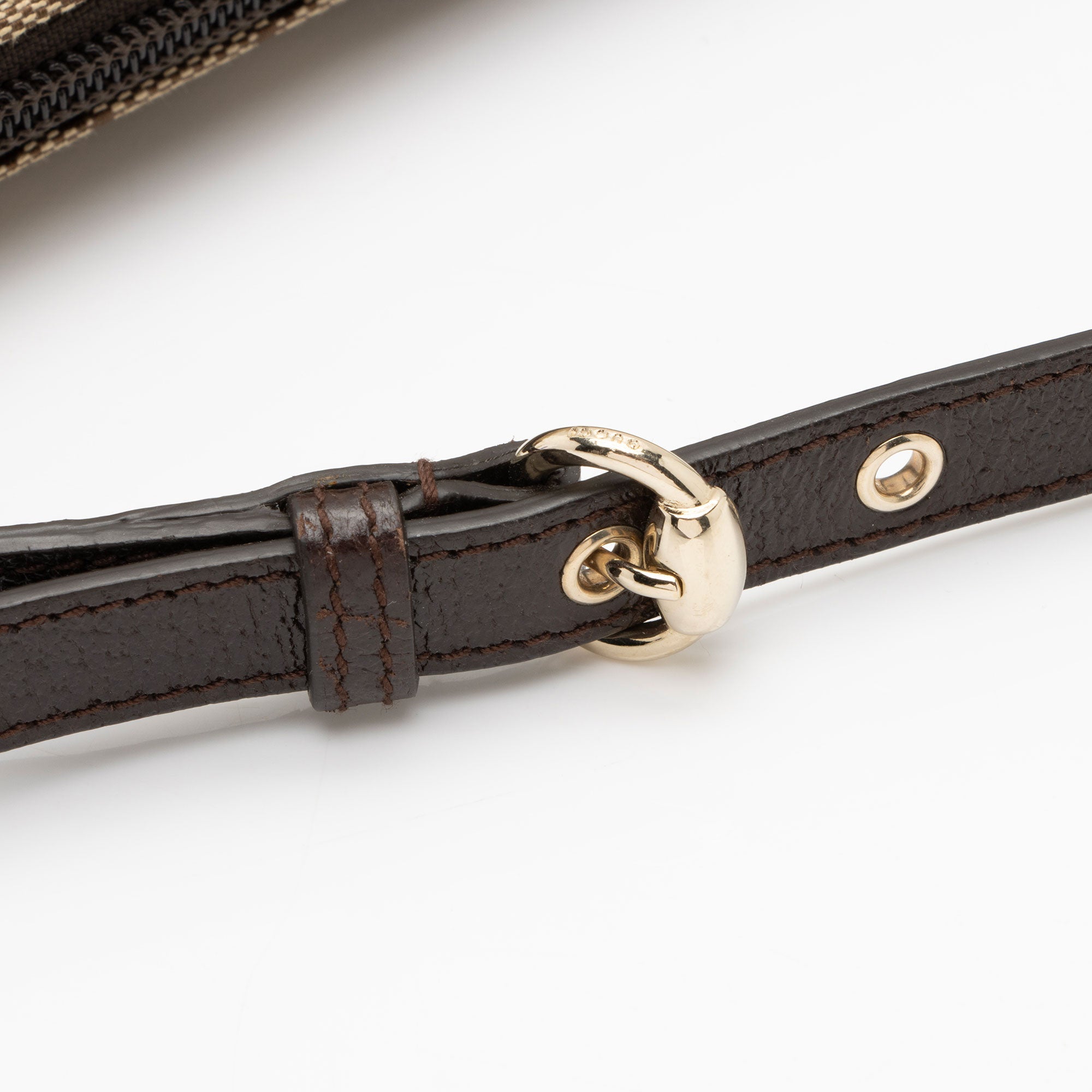 Gucci GG Canvas Classic Pochette (SHF-Z6w8ME)