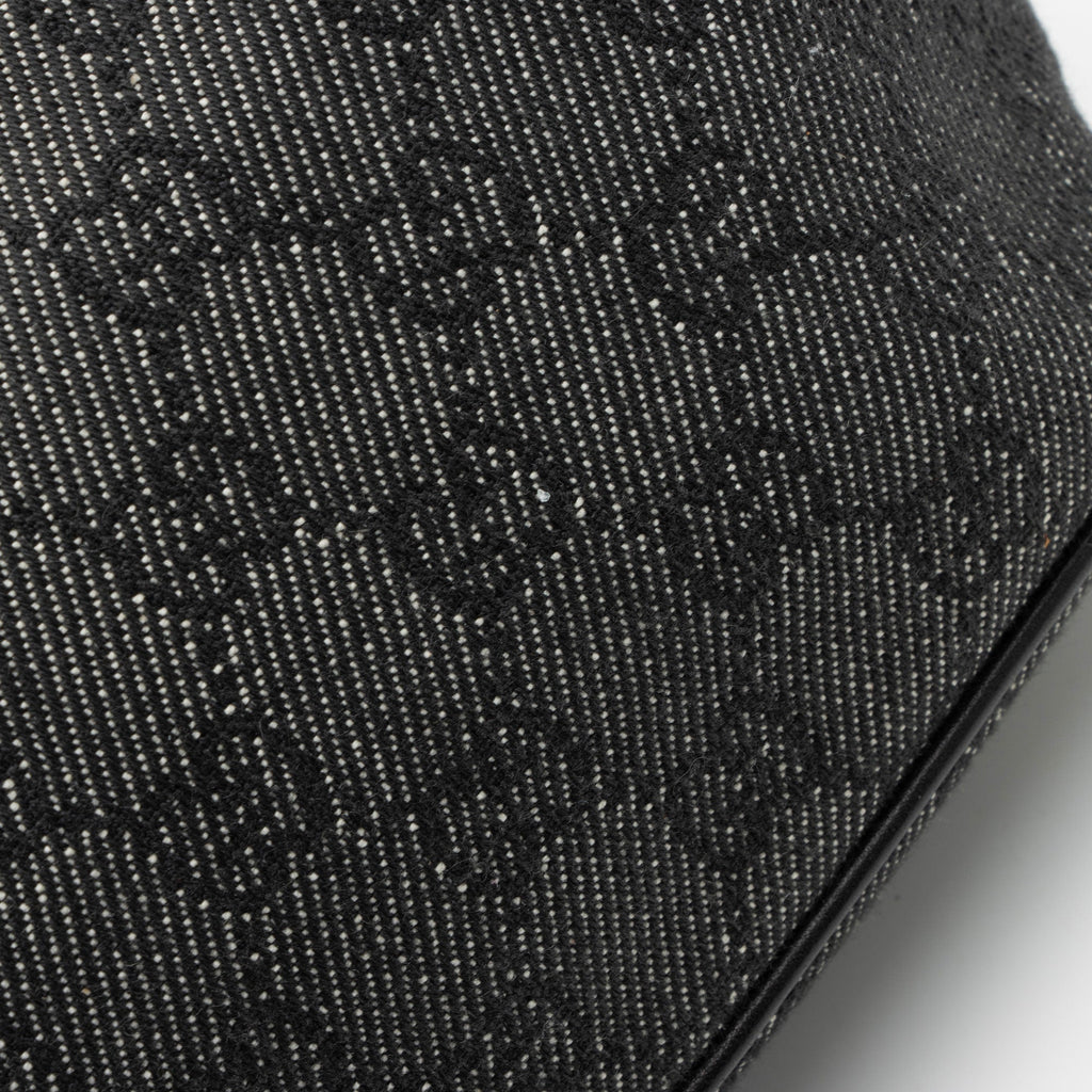 Gucci GG Canvas Classic Pochette (SHF-op4Oel)