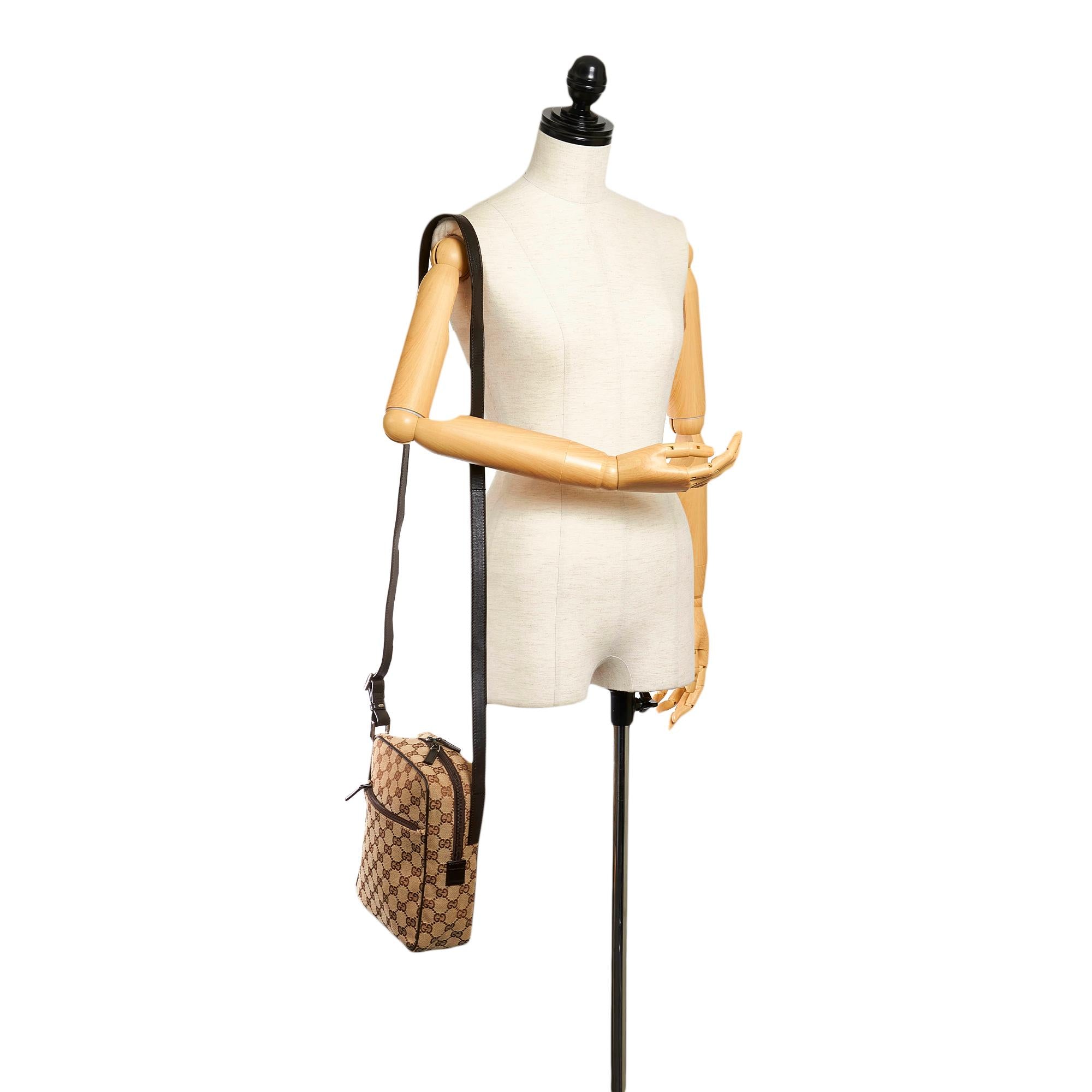 Gucci GG Canvas Crossbody Bag (SHG-34697)