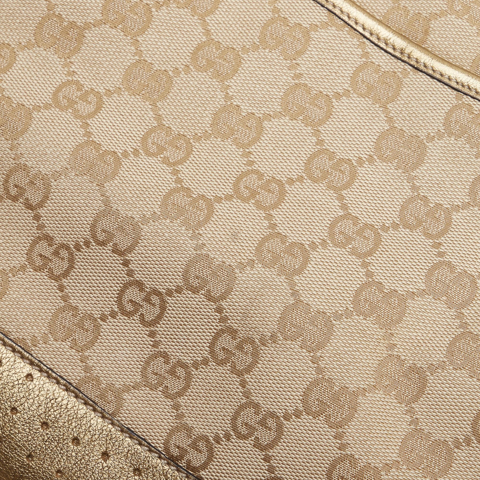 Gucci GG Canvas Crossbody Bag (SHG-am6vgN)