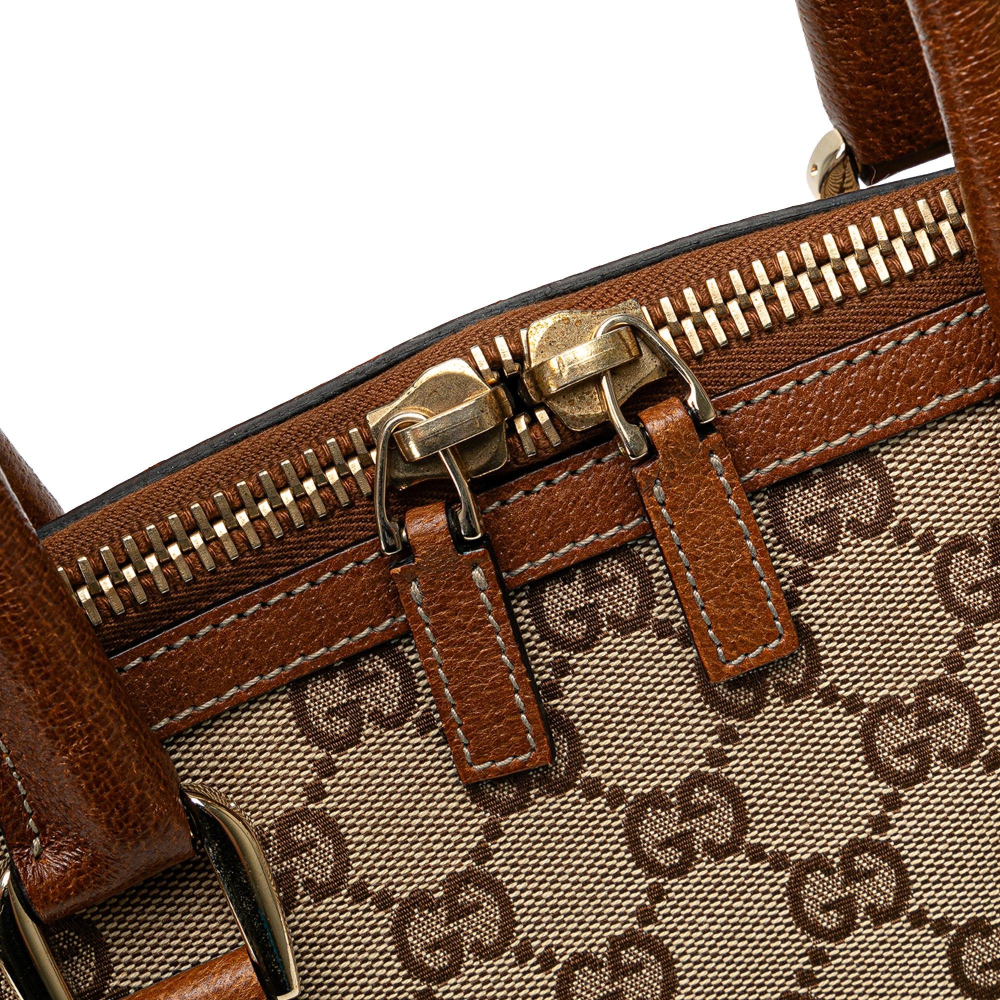 Gucci GG Canvas Dome Nailhead Handbag (SHG-hYHpr2)