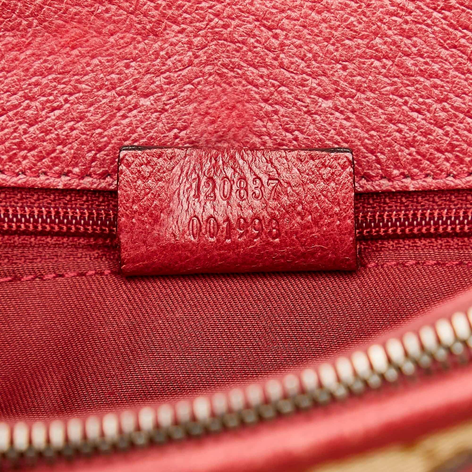 Gucci GG Canvas Eclipse Shoulder Bag (SHG-34031)