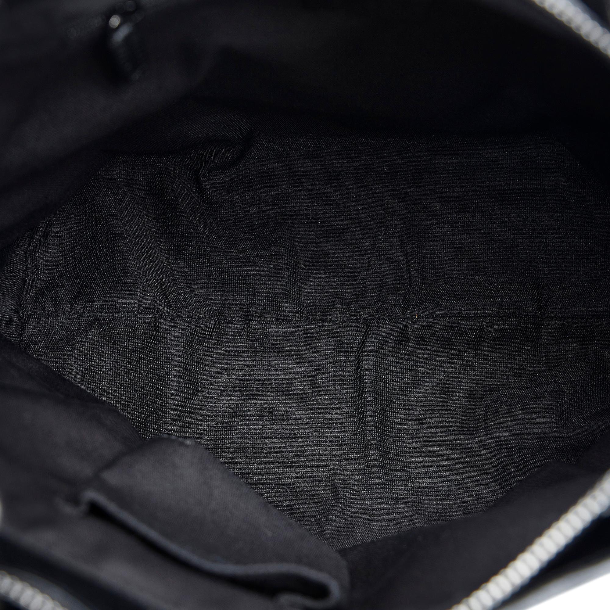 Gucci GG Canvas Eclipse Tote (SHG-Sh4gwE)