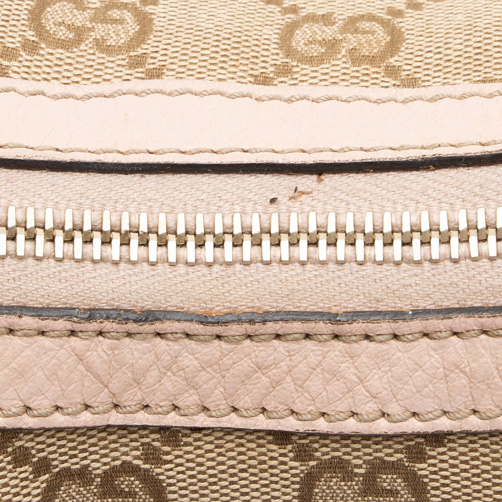 Gucci GG Canvas Half Moon Medium Messenger Bag (SHF-3lgdQ3)