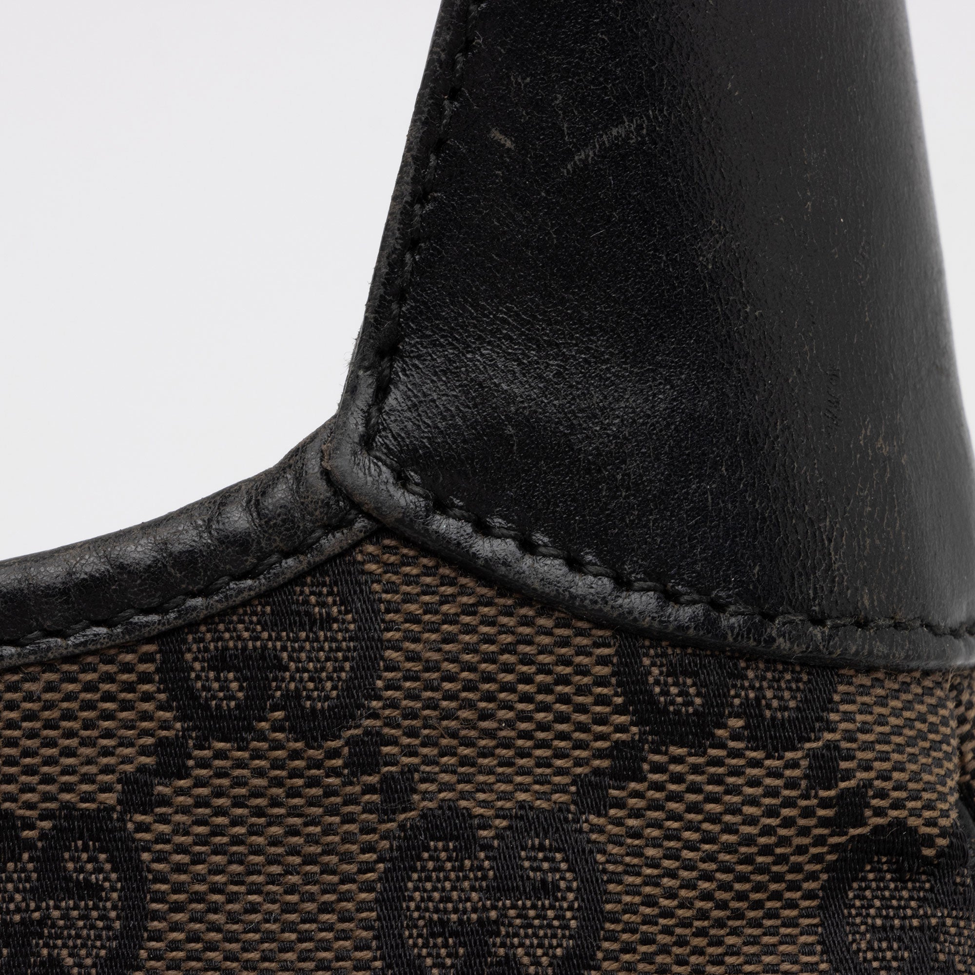 Gucci GG Canvas Jackie Hobo (SHF-HRXvrR)