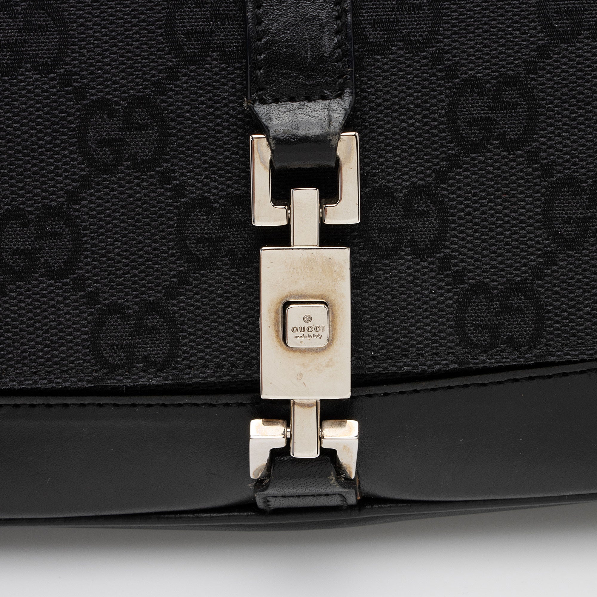 Gucci GG Canvas Jackie Small Shoulder Bag - FINAL SALE (SHF-gN3WT6)