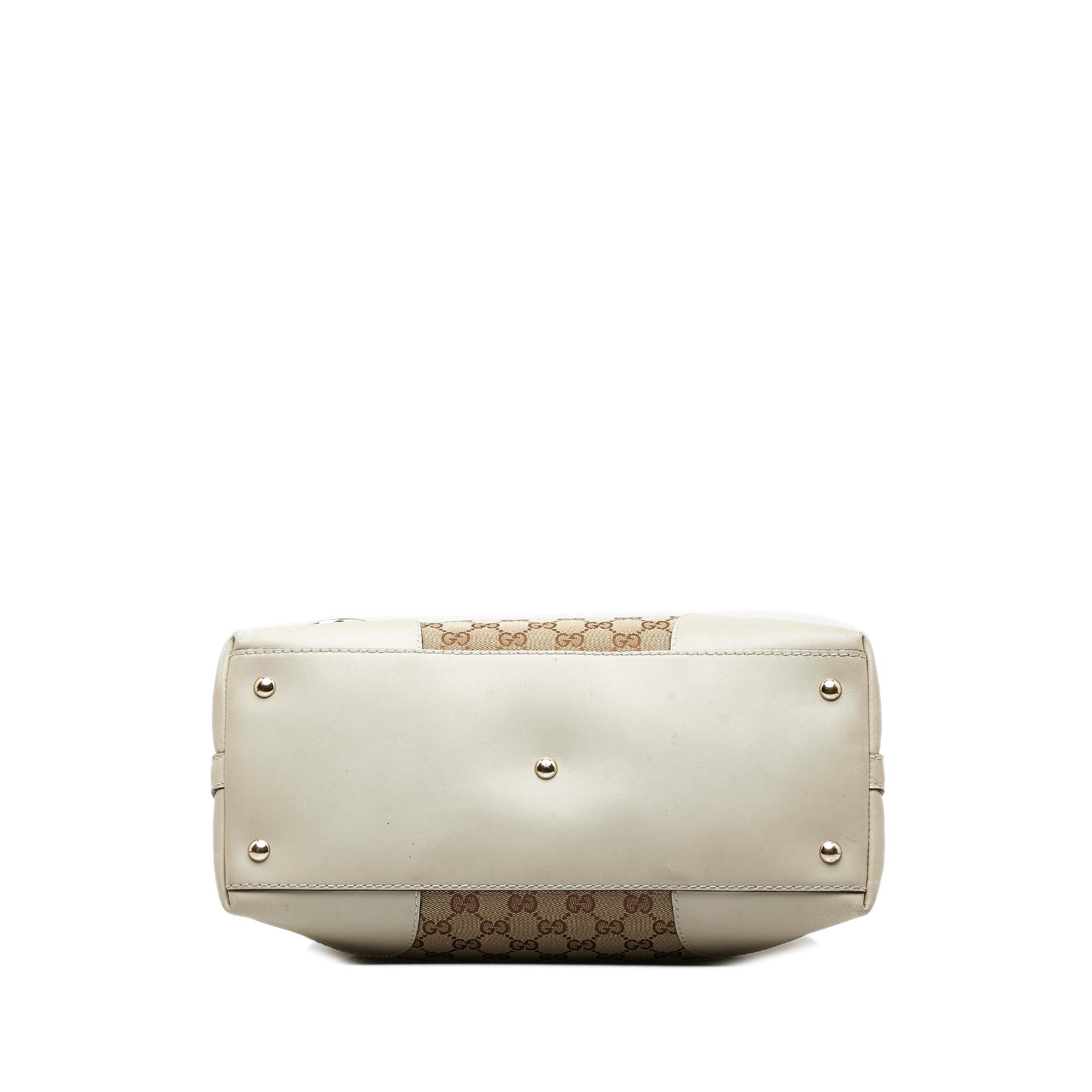 Gucci GG Canvas Lovely Heart Hobo (SHG-SnfJQ9)