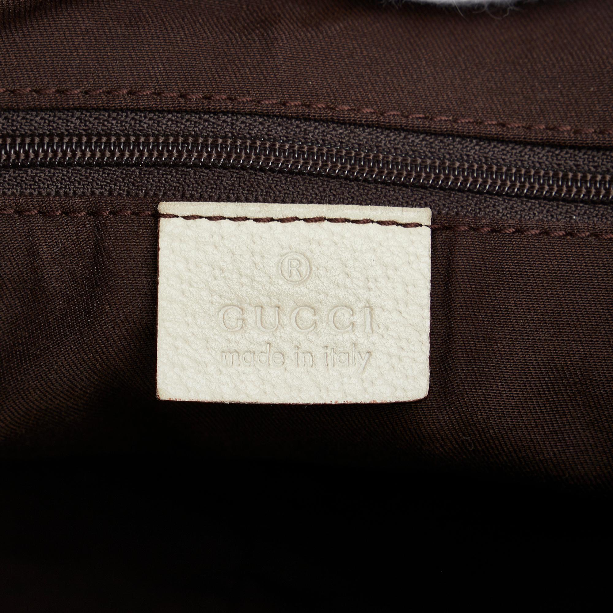 Gucci GG Canvas Pelham Shoulder Bag (SHG-R62bHz)