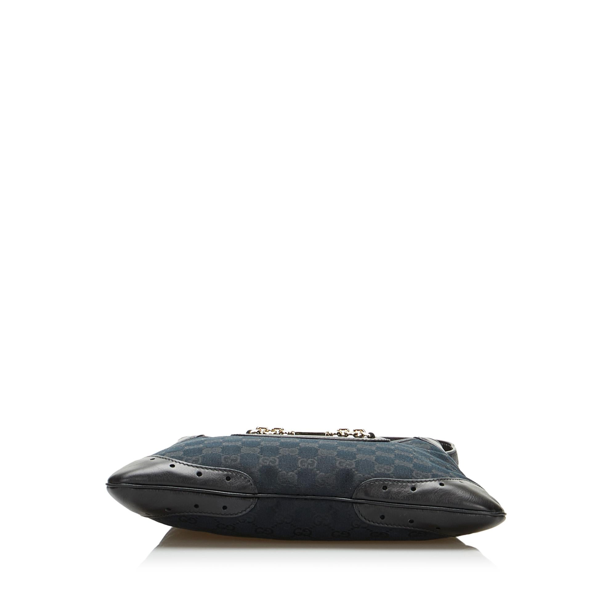 Gucci GG Canvas Punch Shoulder Bag (SHG-bcYNIO)