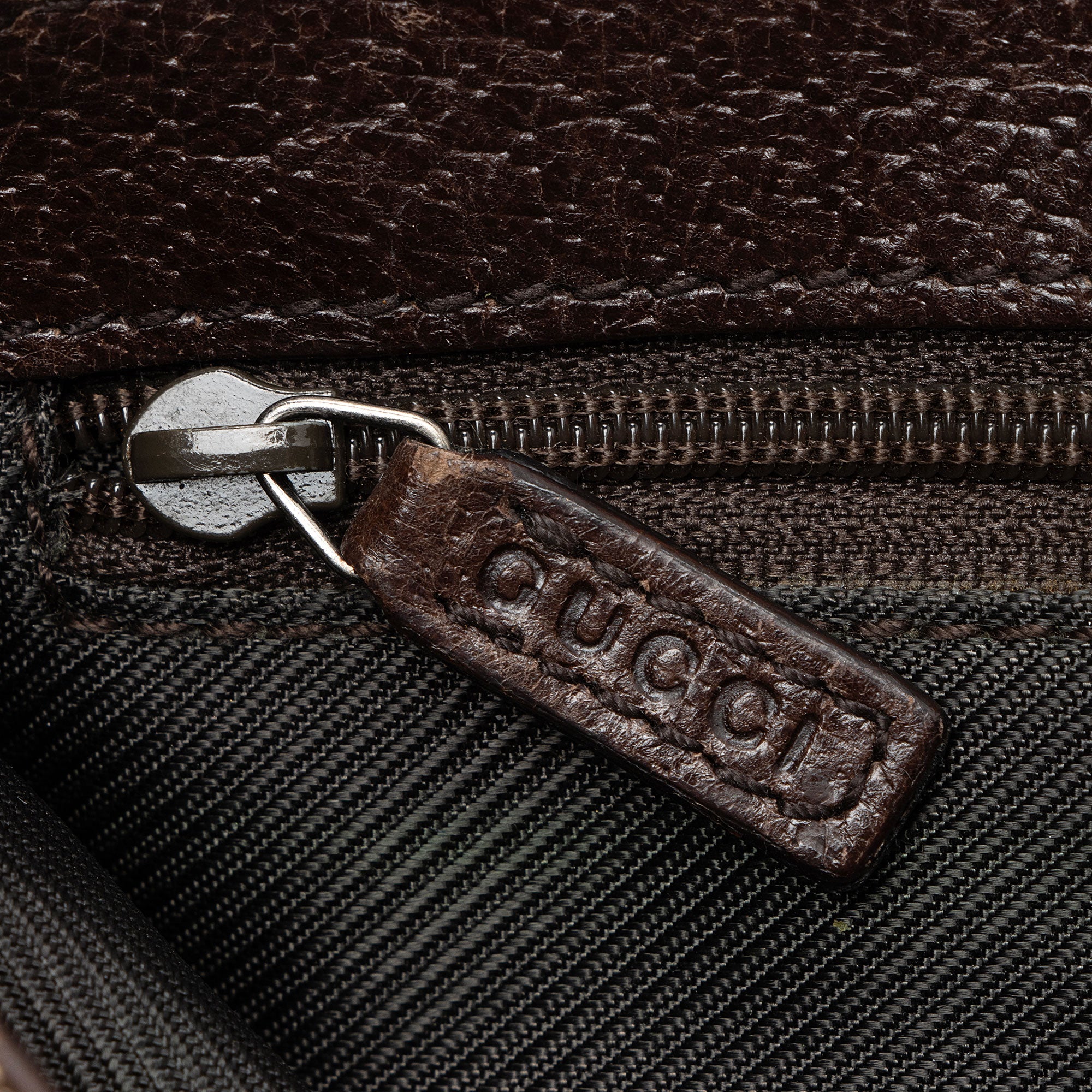 Gucci GG Canvas Small Waist Belt Bag (SHF-aTzoiD)