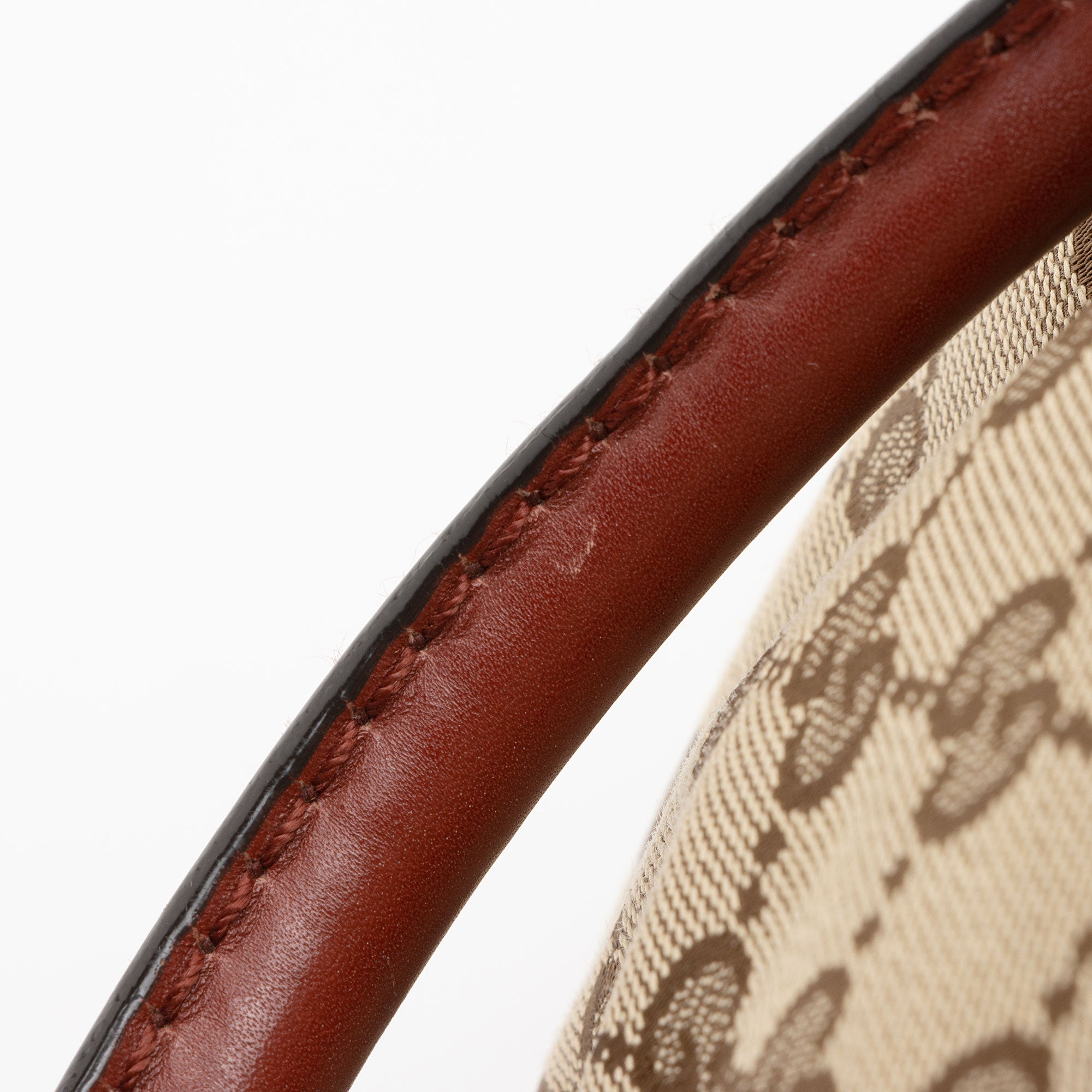 Gucci GG Canvas Sukey Medium Satchel (SHF-GRazNn)