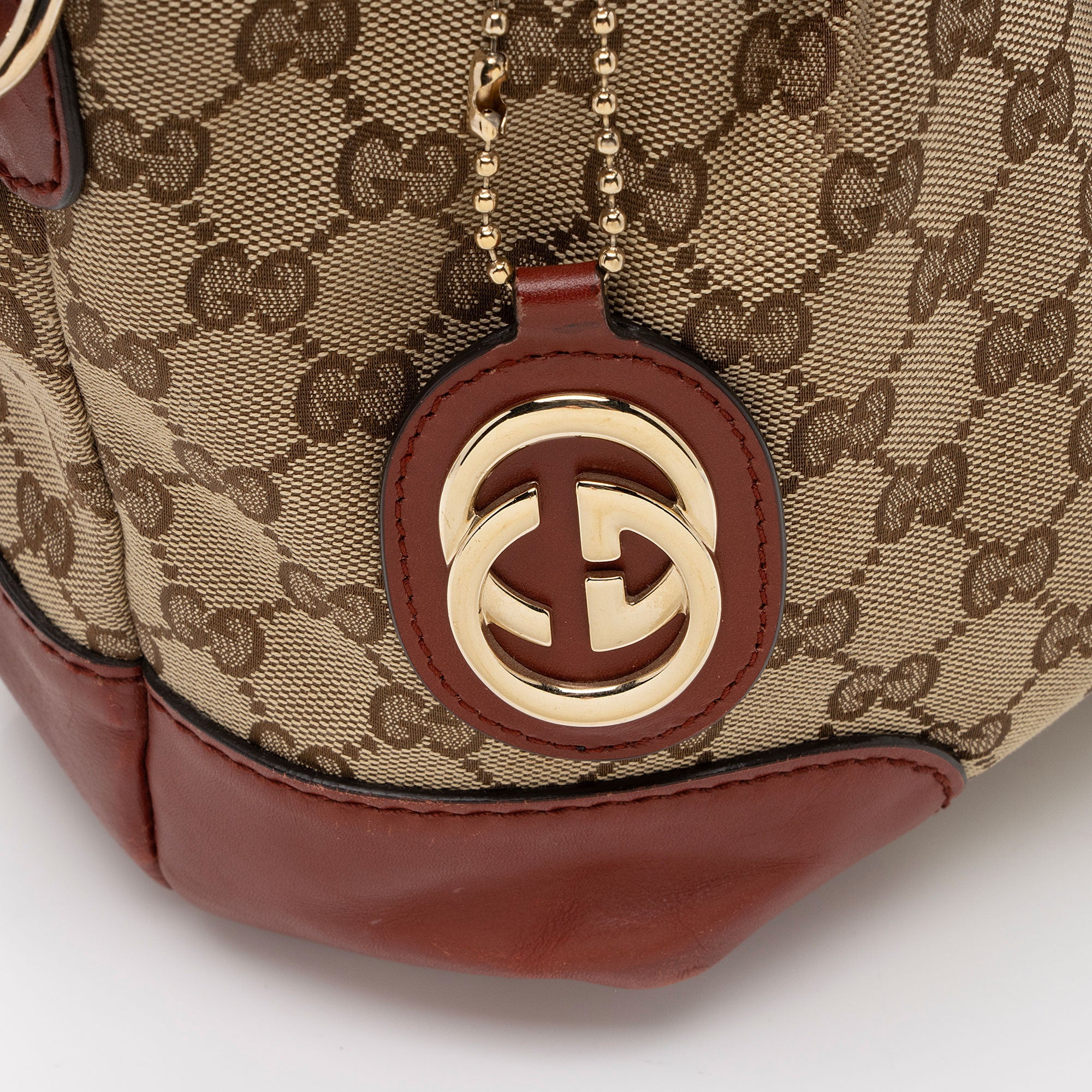 Gucci GG Canvas Sukey Medium Satchel (SHF-GRazNn)