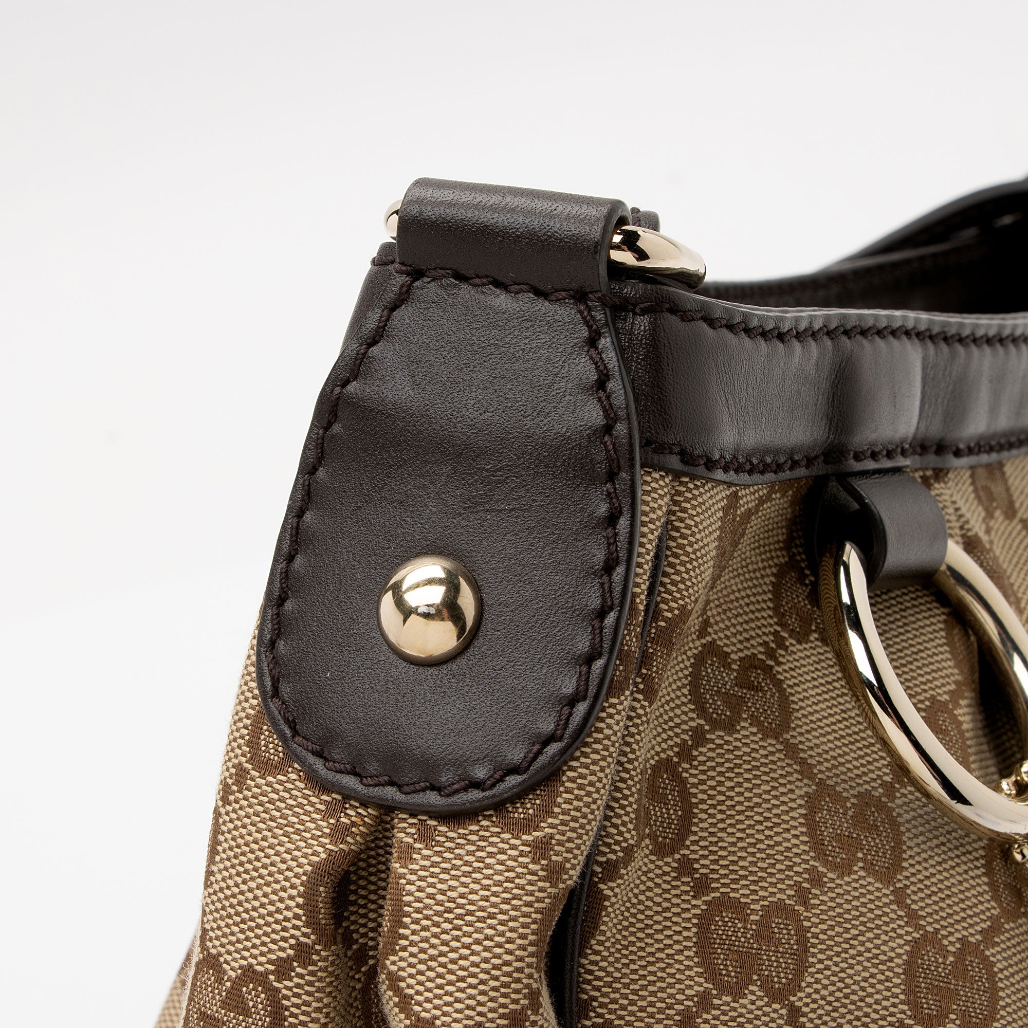 Gucci GG Canvas Sukey Messenger (SHF-RoGEPi)