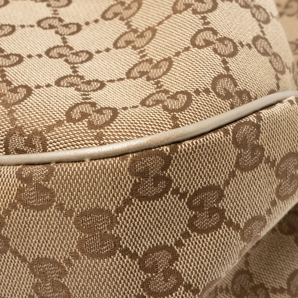 Gucci GG Canvas Sukey Messenger