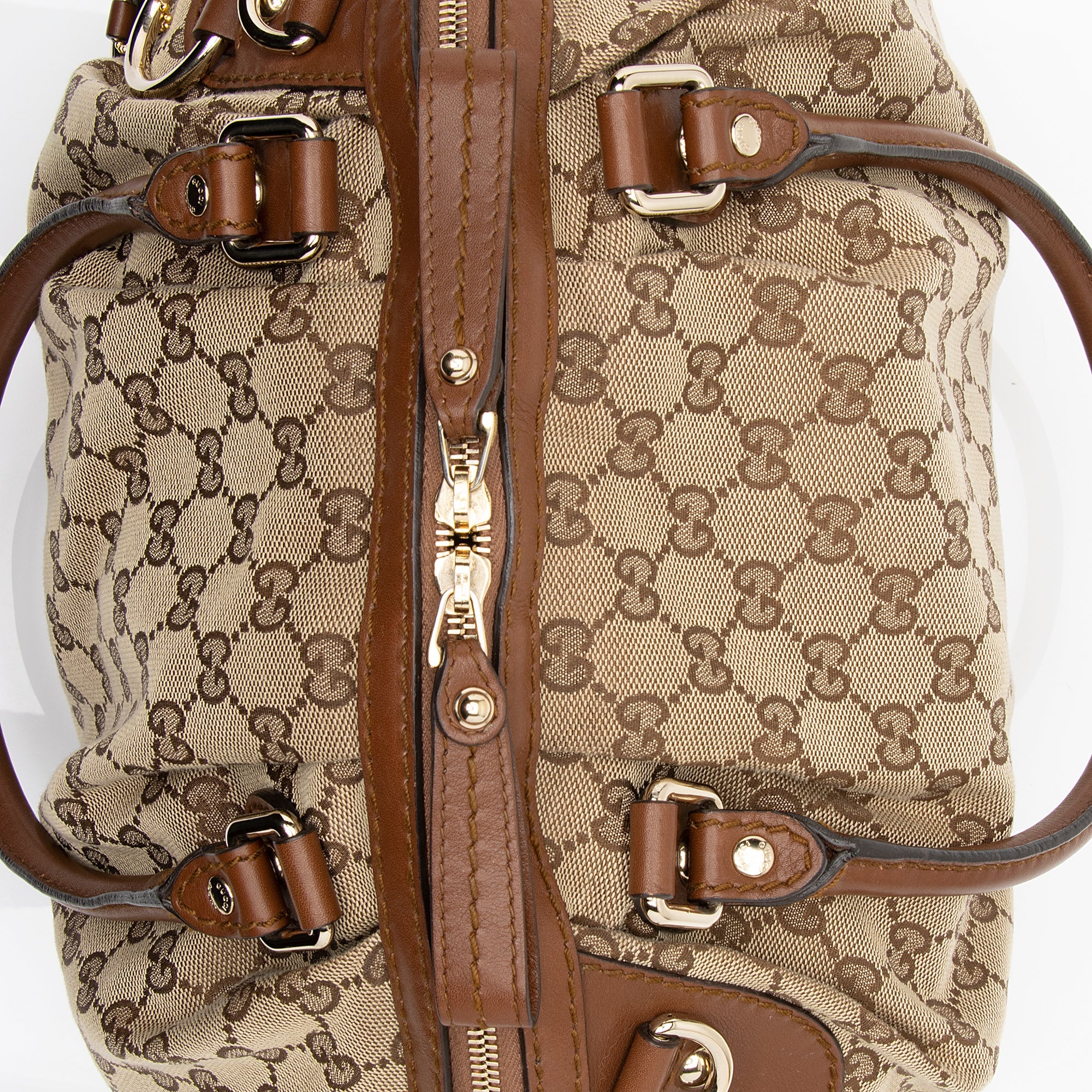 Gucci GG Canvas Sukey Satchel (SHF-LMfHFS)