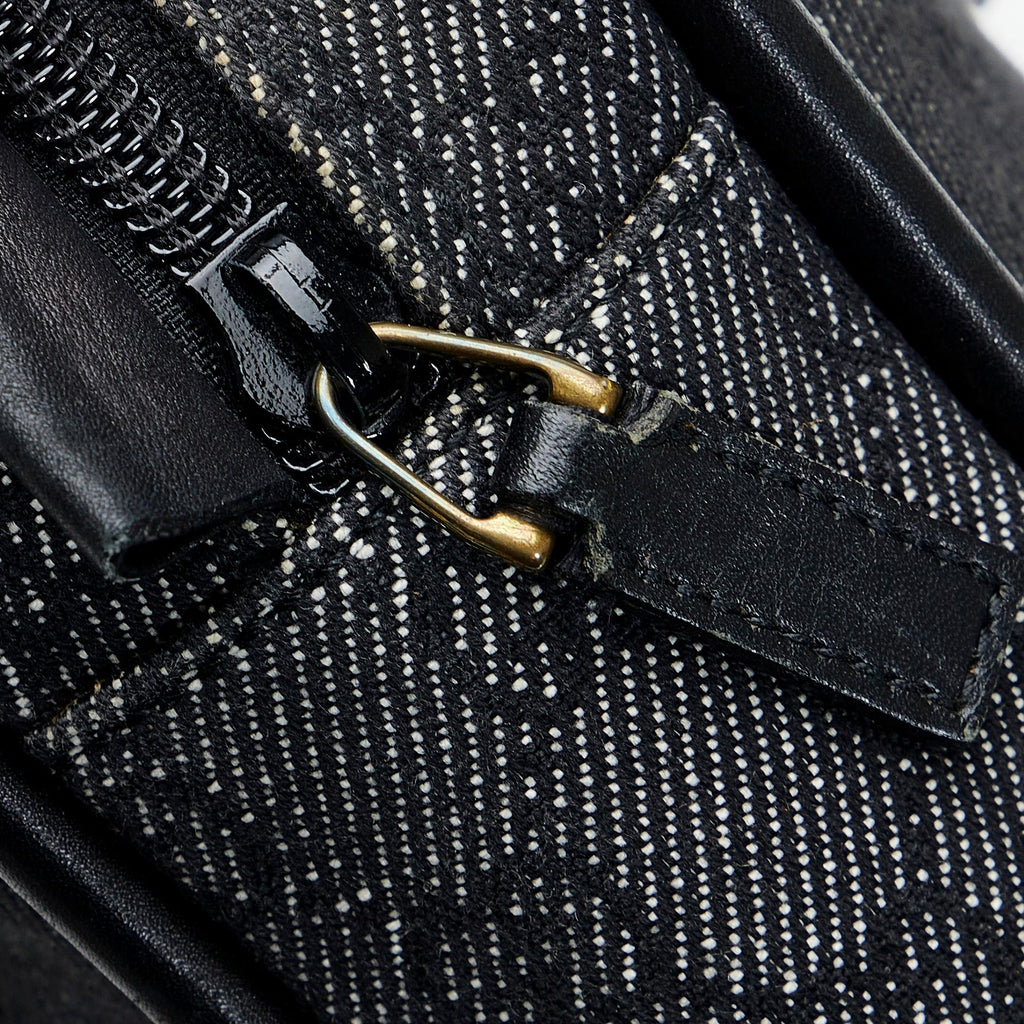 Gucci GG Denim Shoulder Bag (SHG-PBERuM)