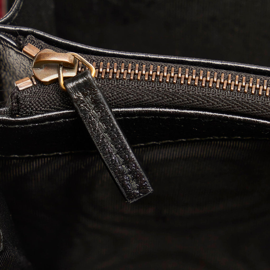 Gucci GG Marmont Leather Wallet on Chain (SHG-33741)