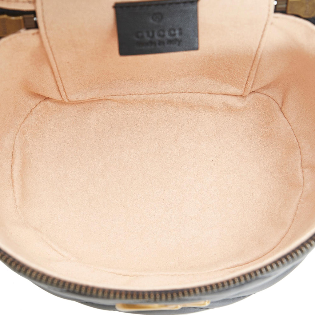 Gucci GG Marmont Round Backpack (SHG-IpUEXE)