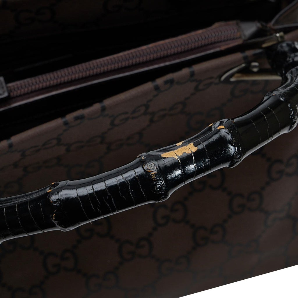 Gucci GG Nylon Bamboo Handbag (SHG-zaUCGl)