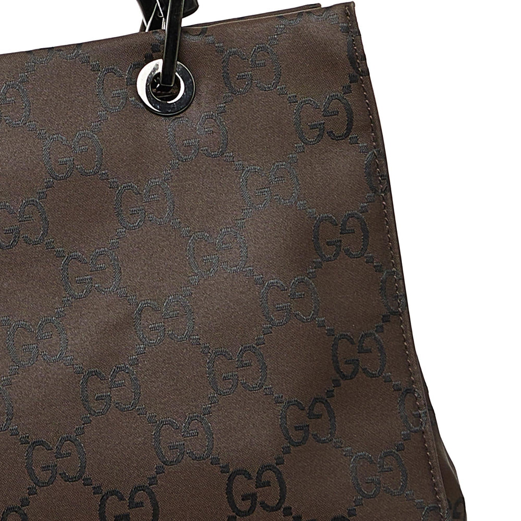 Gucci GG Nylon Bamboo Handbag (SHG-zaUCGl)