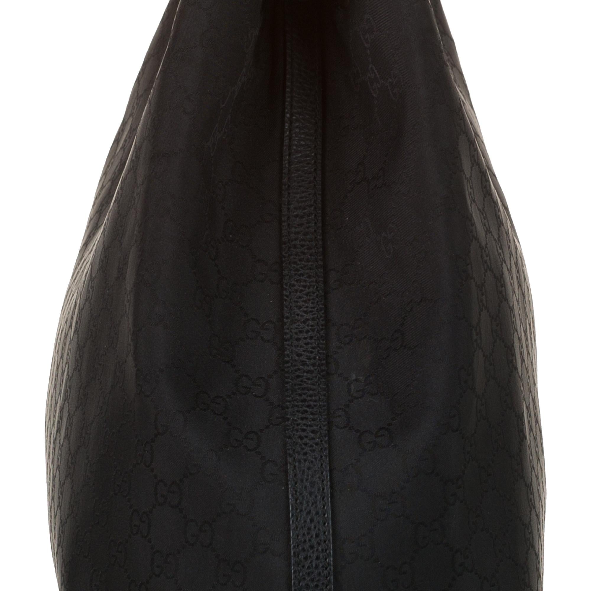 Gucci GG Nylon Gifford (SHG-34943)