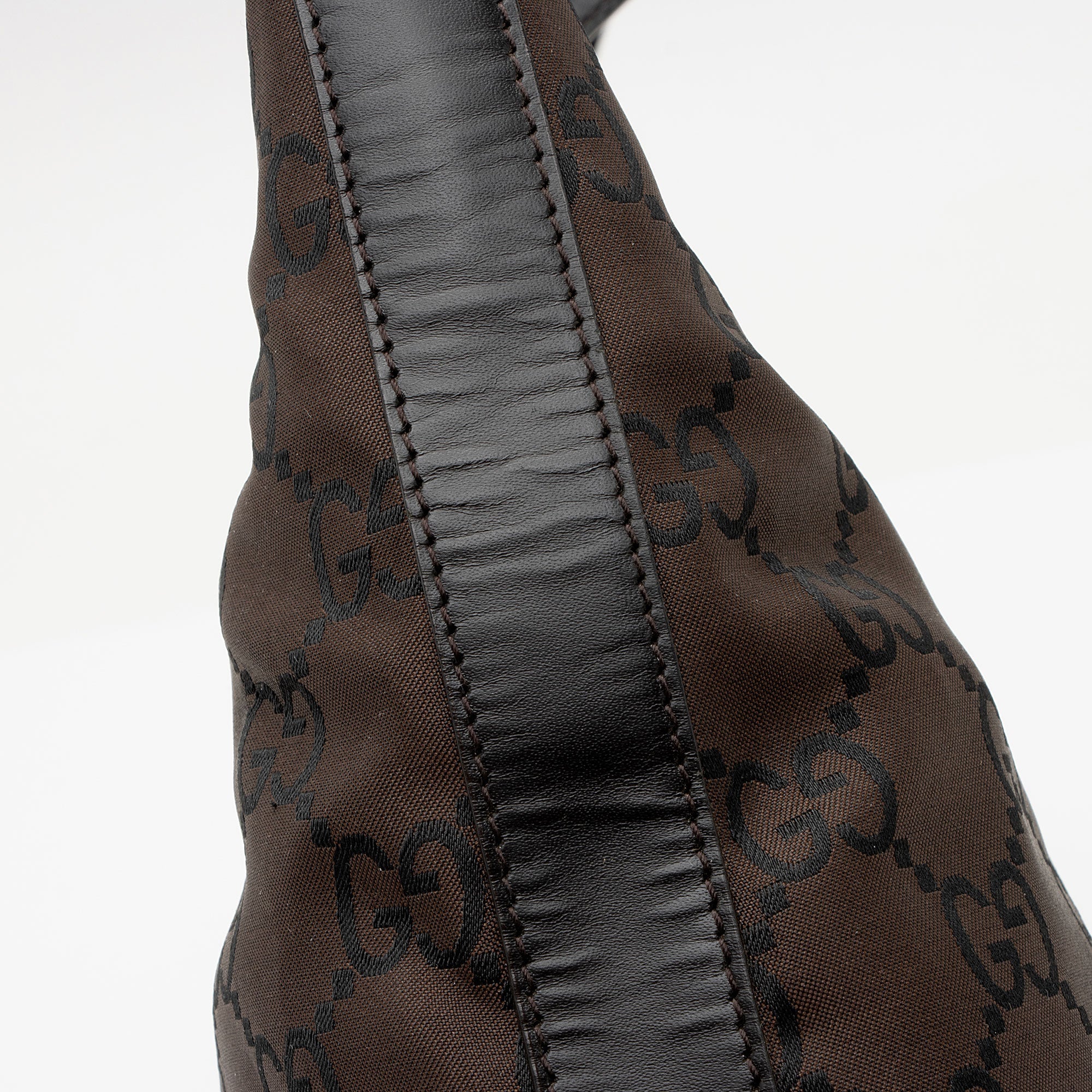 Gucci GG Nylon Hobo (SHF-9U8enc)