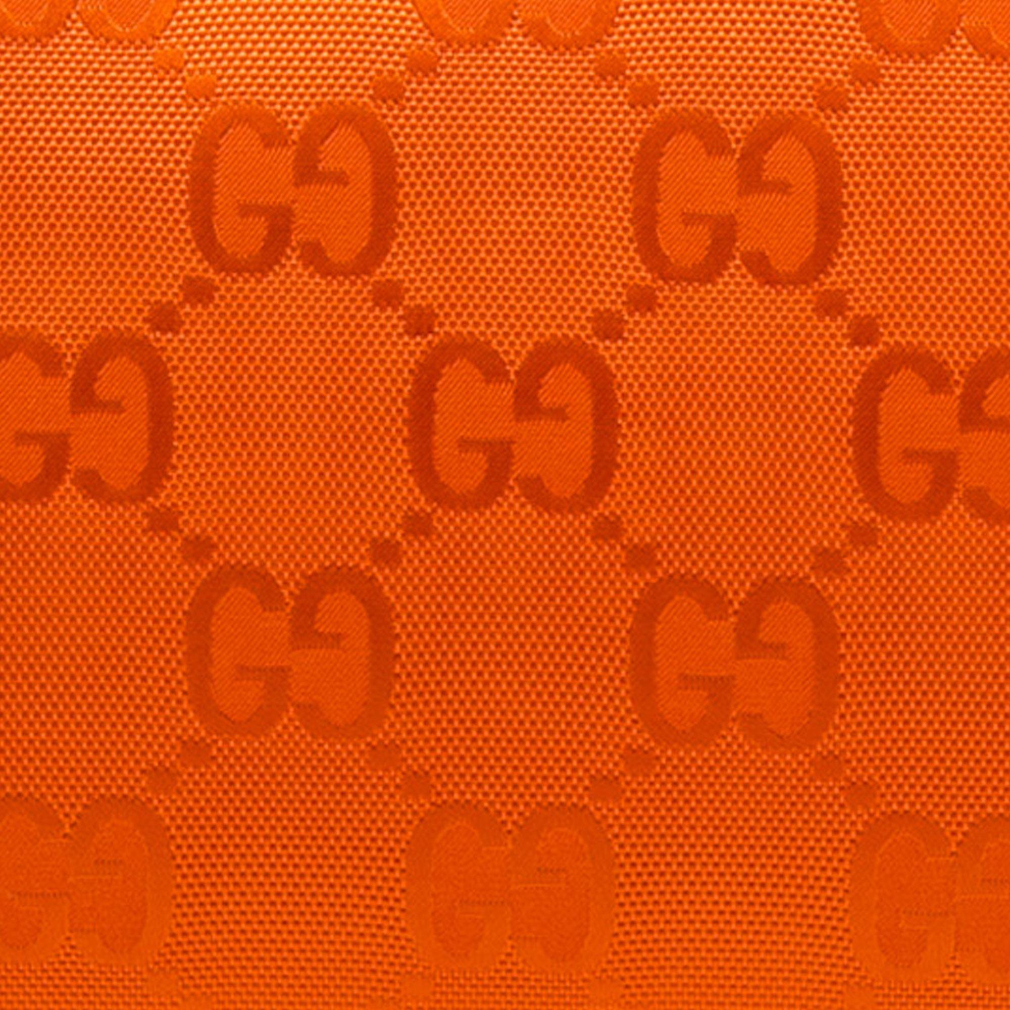 Gucci GG Nylon Off The Grid Clutch (SHG-MR8qzI)