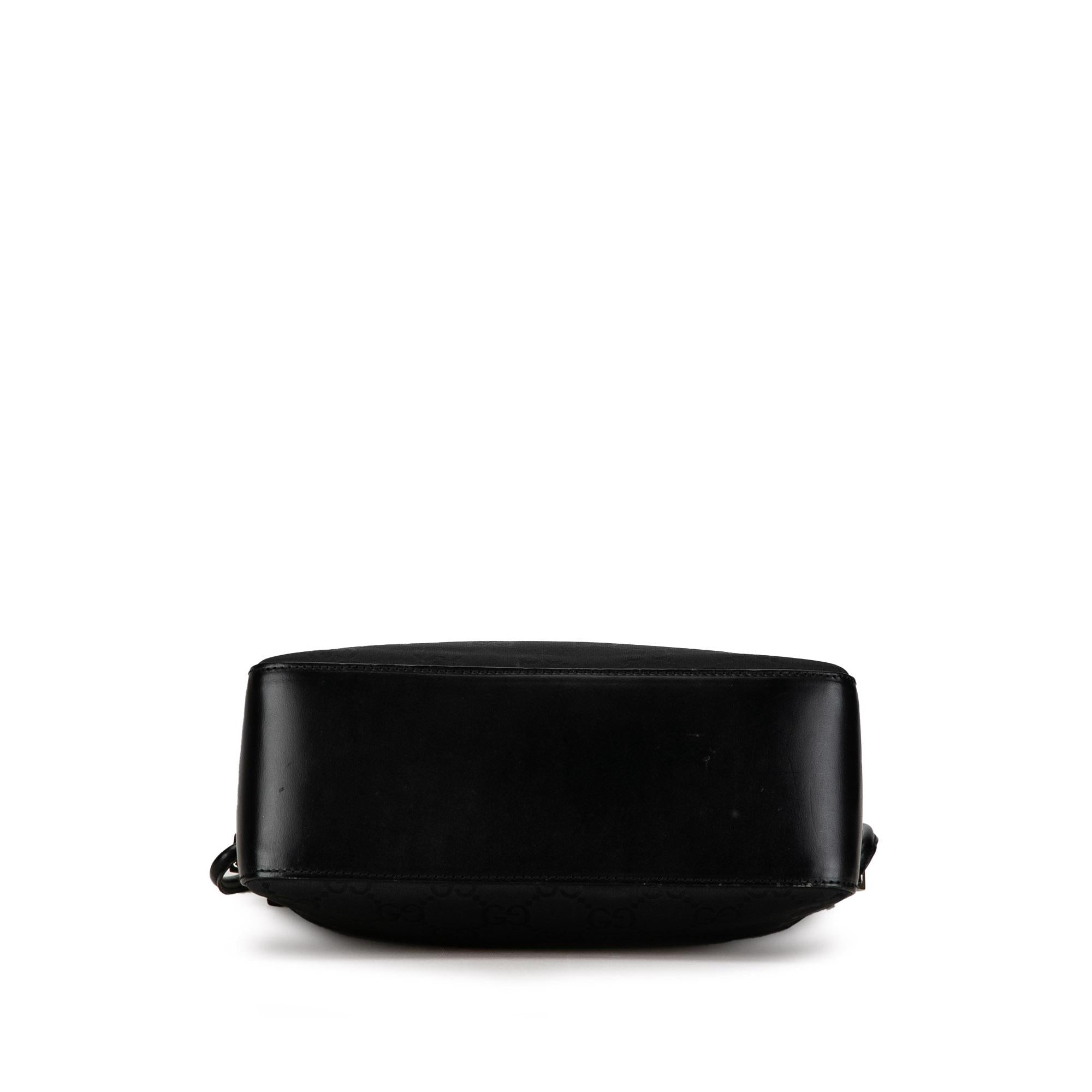 Gucci GG Nylon Shoulder Bag (SHG-pSPER4)