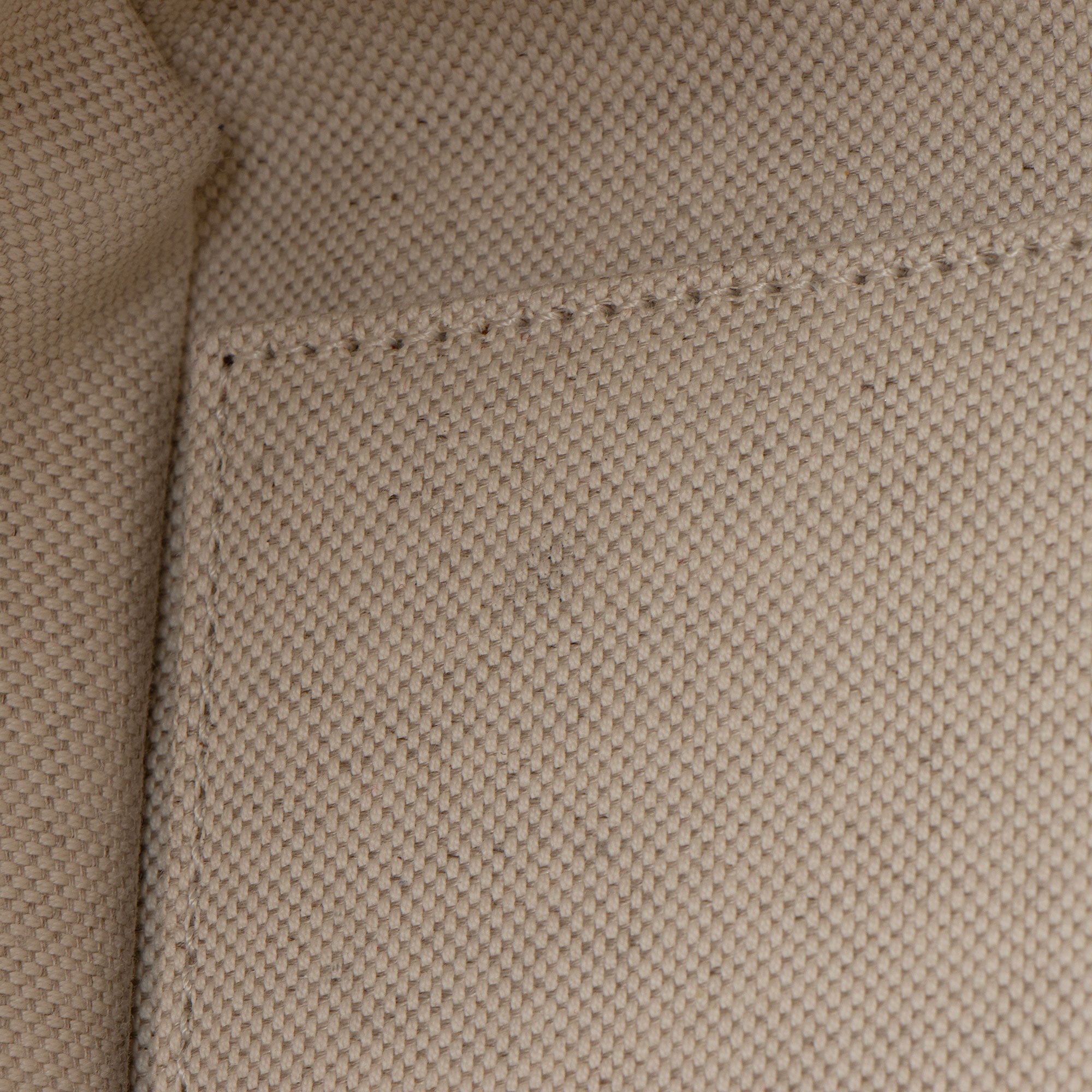 Gucci GG Supreme Apple Large Tote