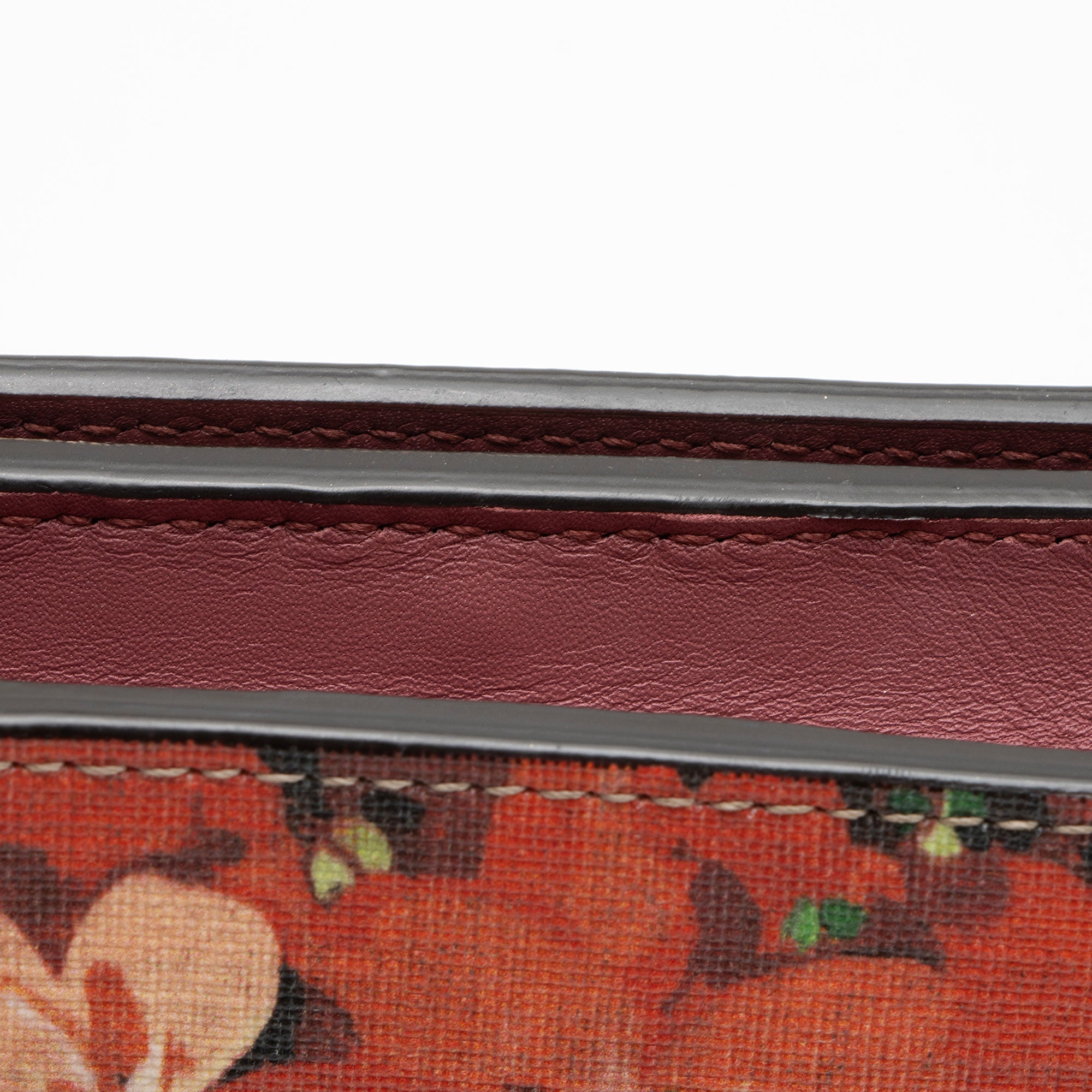Gucci GG Supreme Blooms Wallet on Chain