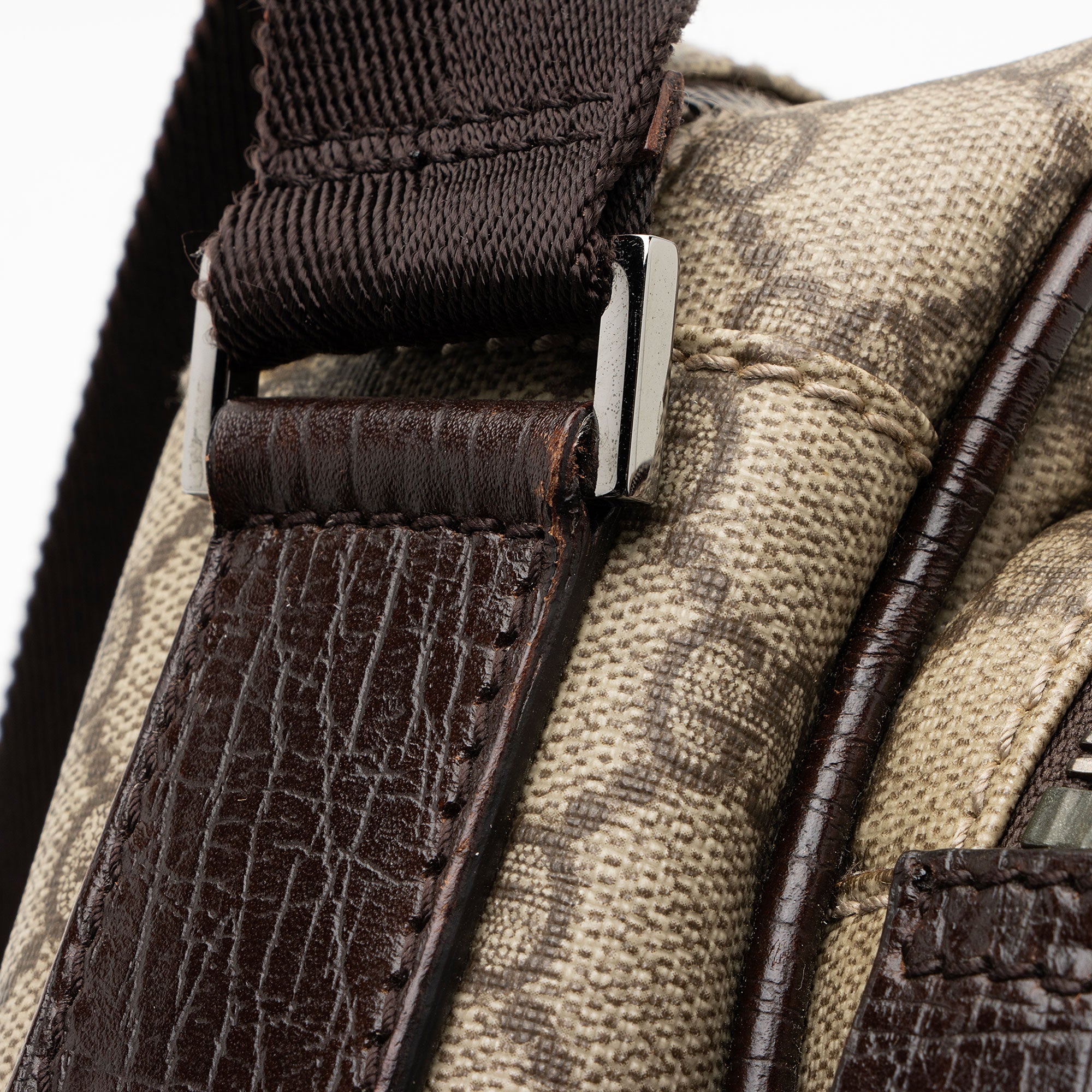 Gucci GG Supreme Classic Camera Small Messenger Bag (SHF-wXjiIf)