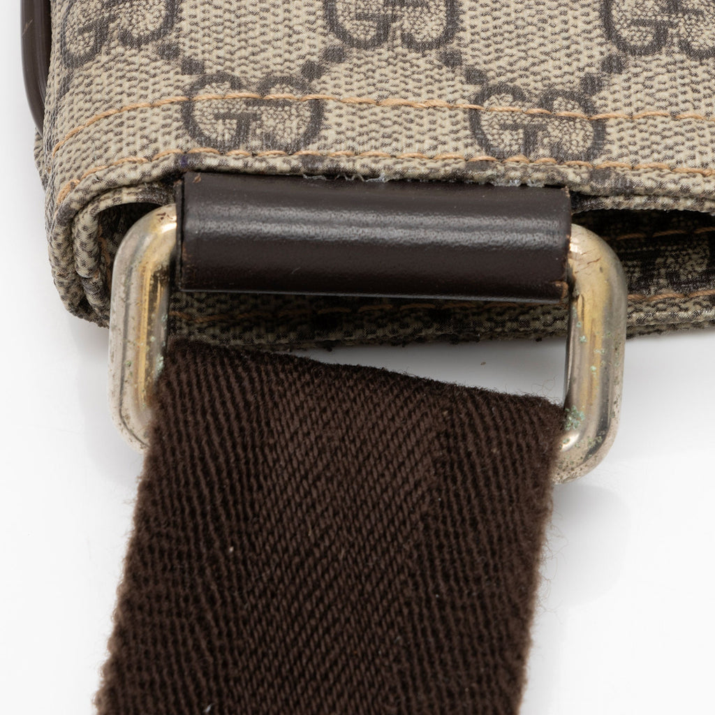 Gucci GG Supreme Classic Flat Medium Messenger (SHF-CUfNXw)